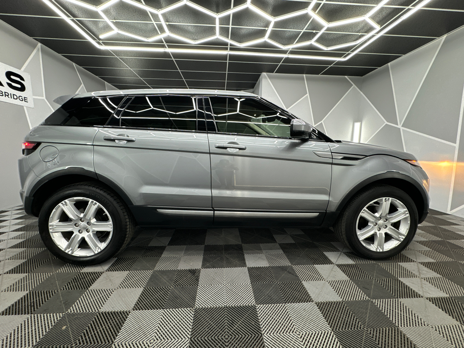 2015 Land Rover Range Rover Evoque Pure Plus Sport Utility 4D 11