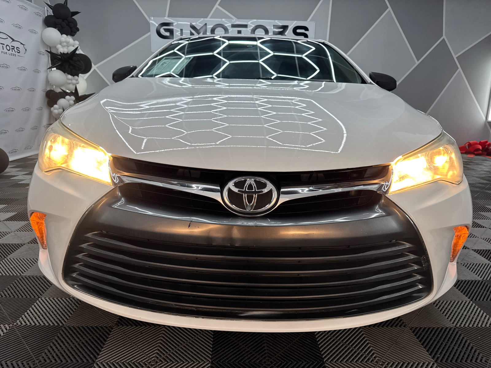 2015 Toyota Camry LE Sedan 4D 15