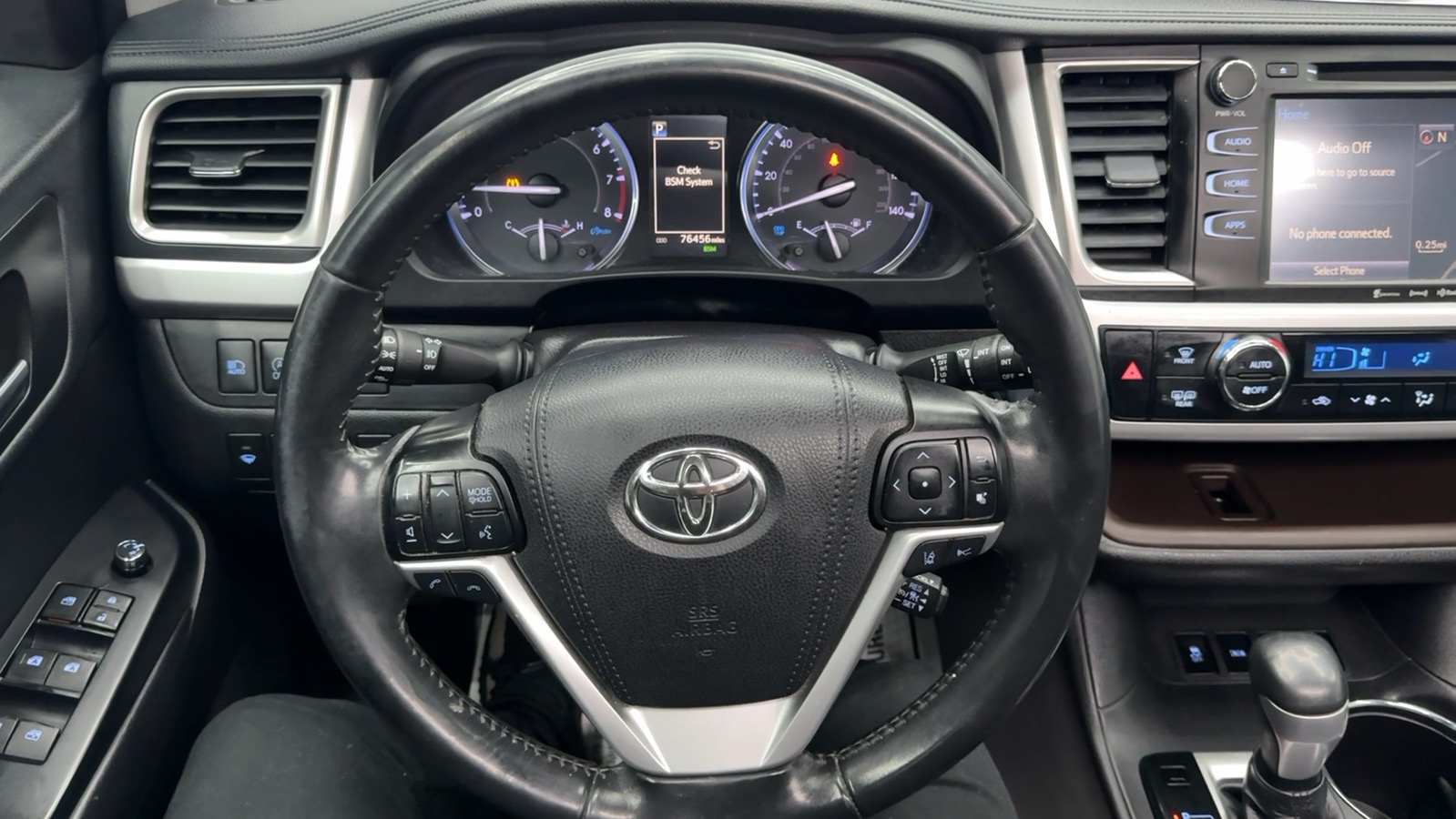 2019 Toyota Highlander XLE Sport Utility 4D 54