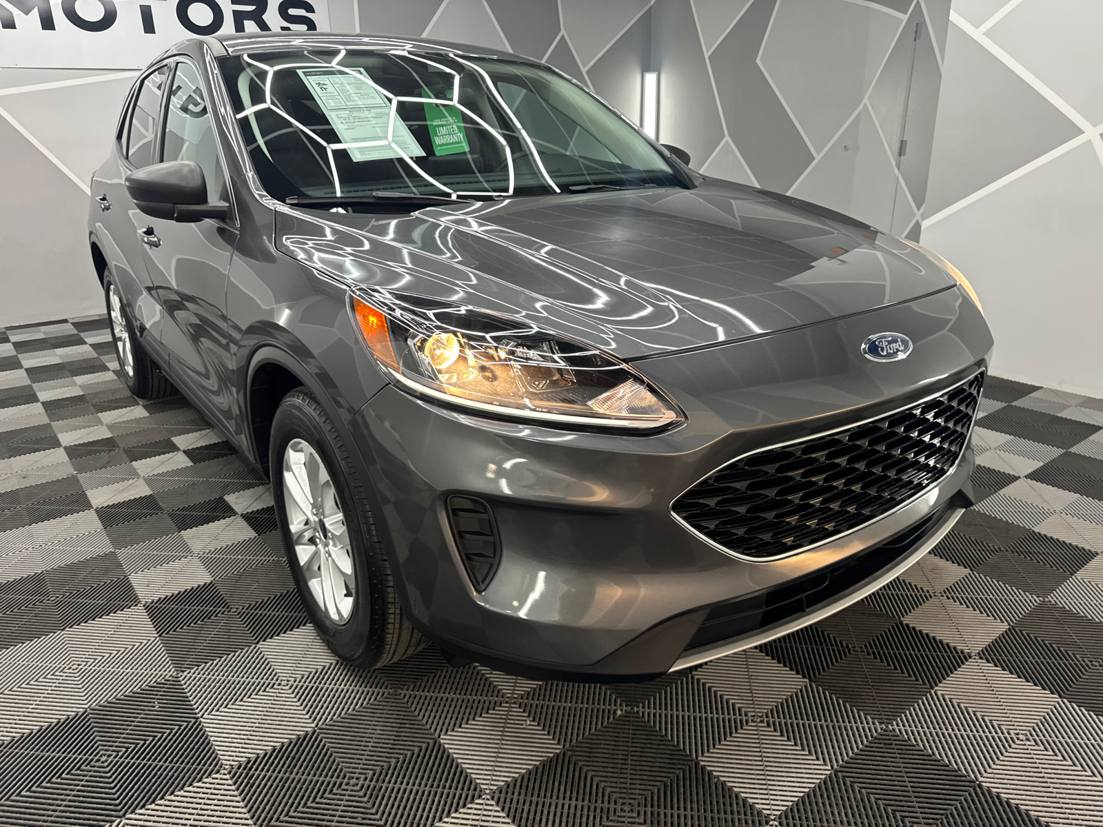 2022 Ford Escape SE Sport Utility 4D 14