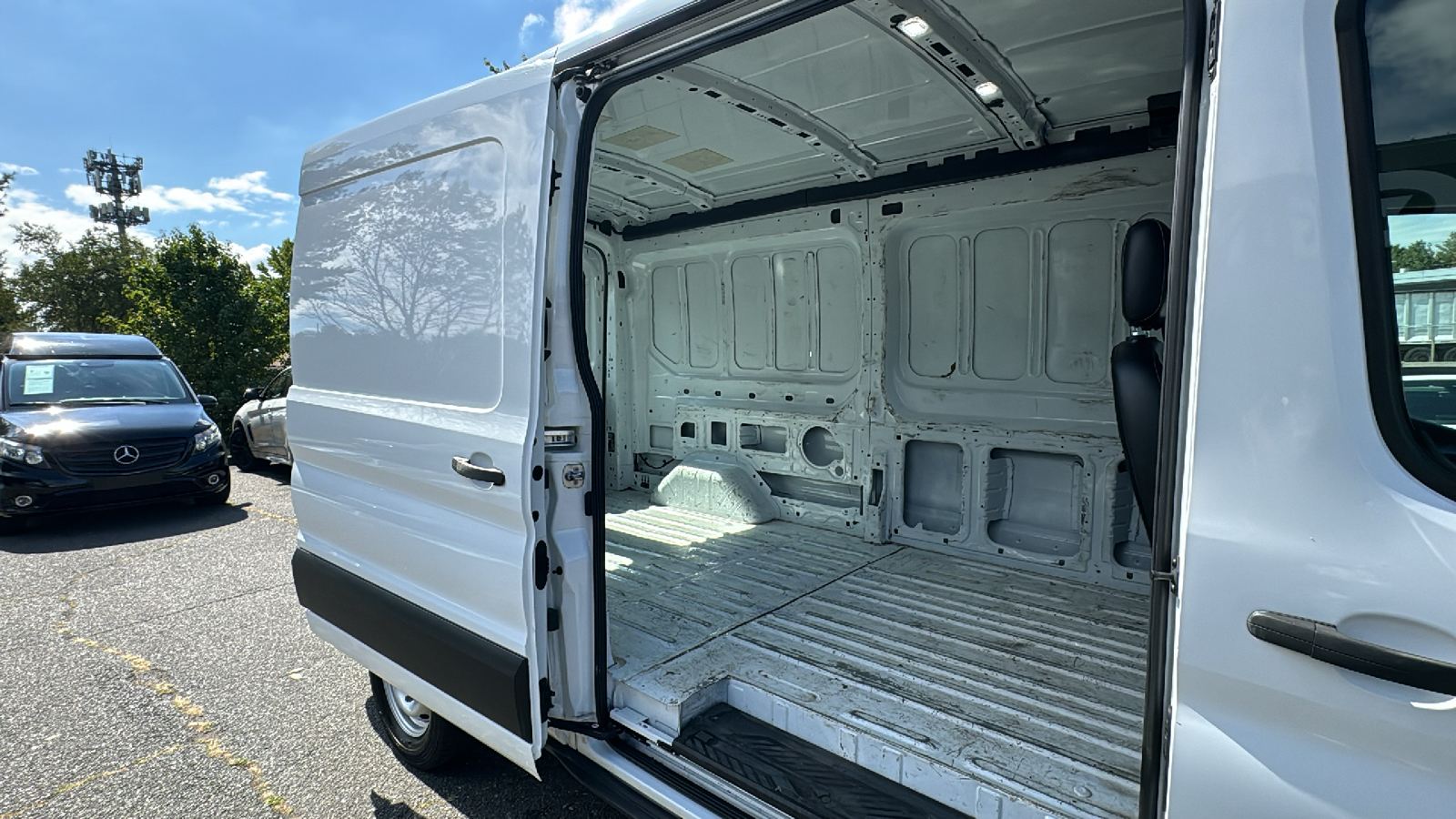 2021 Ford Transit 250 Cargo Van Medium Roof w/RWB Van 3D 26