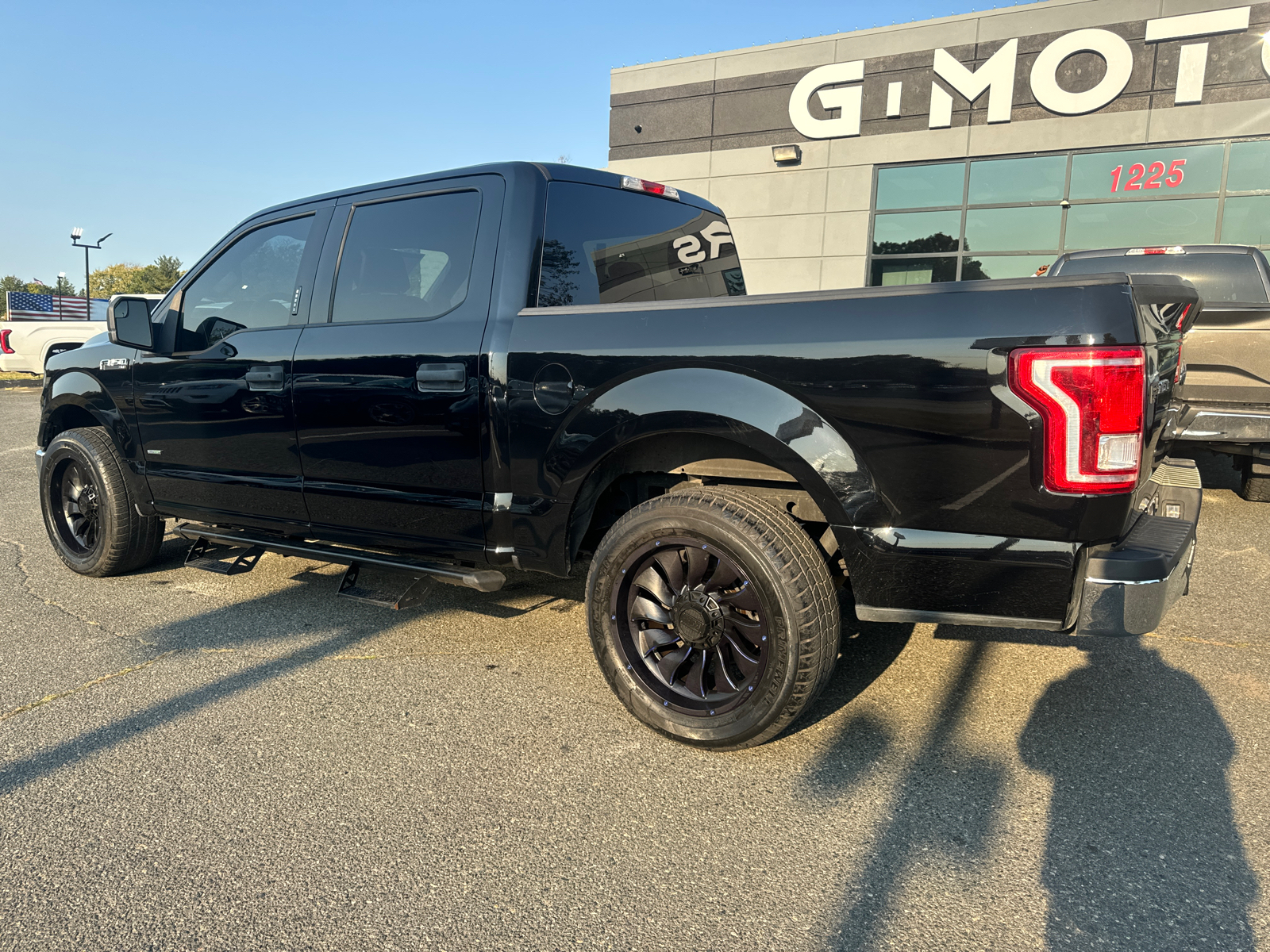 2017 Ford F150 SuperCrew Cab XLT Pickup 4D 5 1/2 ft 4