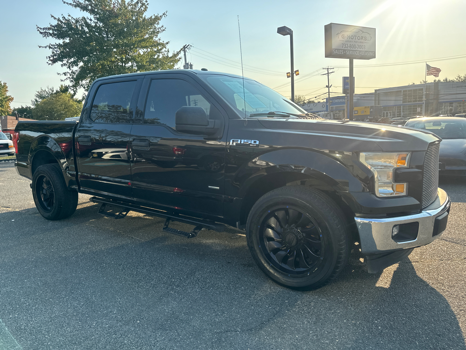 2017 Ford F150 SuperCrew Cab XLT Pickup 4D 5 1/2 ft 12