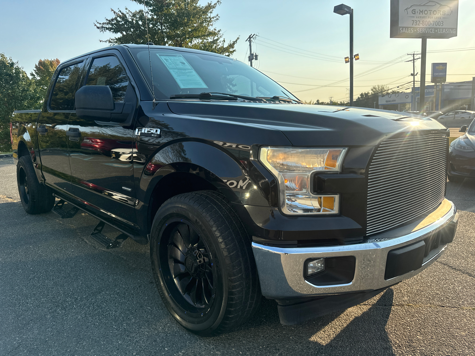 2017 Ford F150 SuperCrew Cab XLT Pickup 4D 5 1/2 ft 13