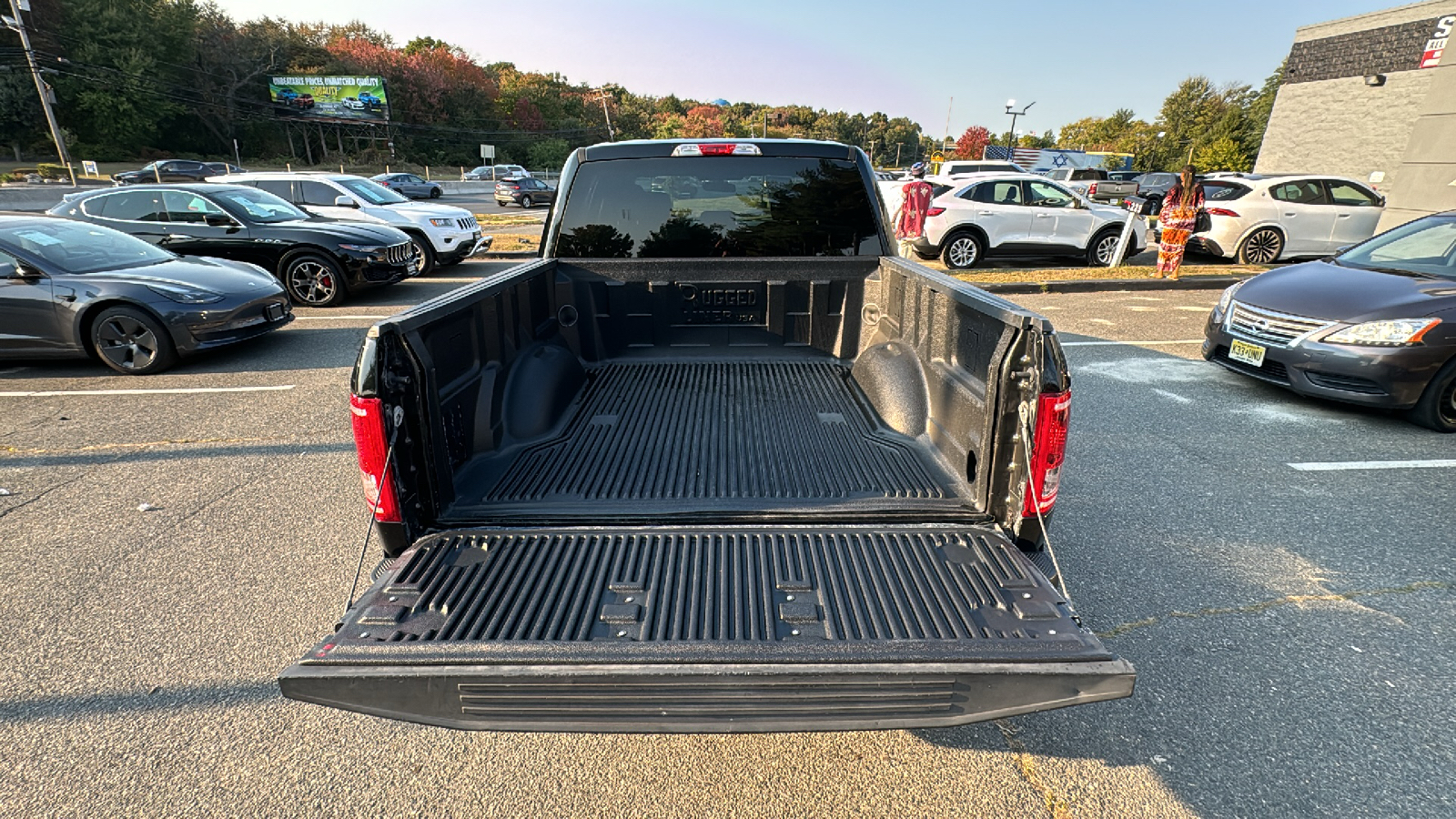 2017 Ford F150 SuperCrew Cab XLT Pickup 4D 5 1/2 ft 22