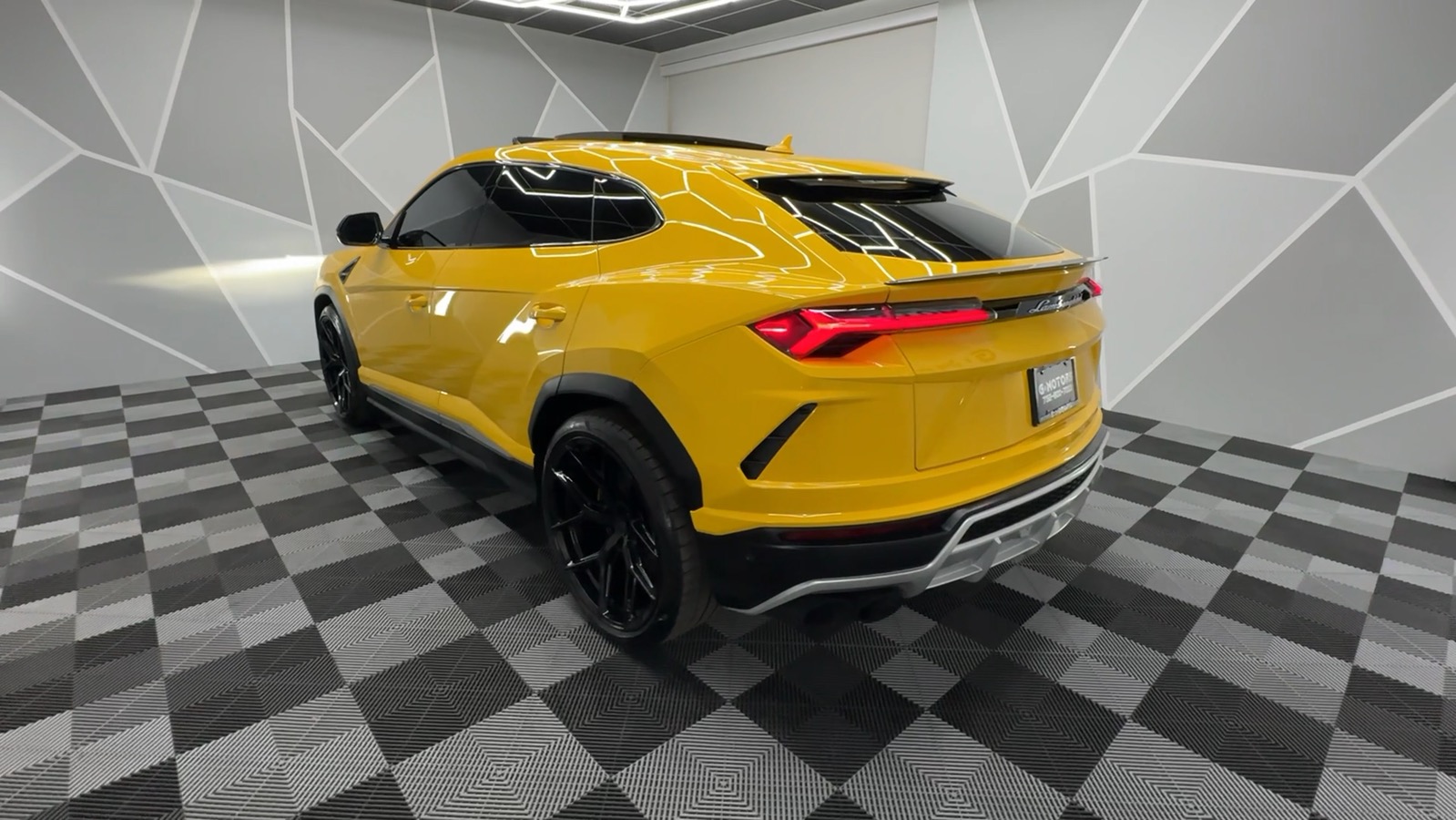2021 Lamborghini Urus Sport Utility 4D 6