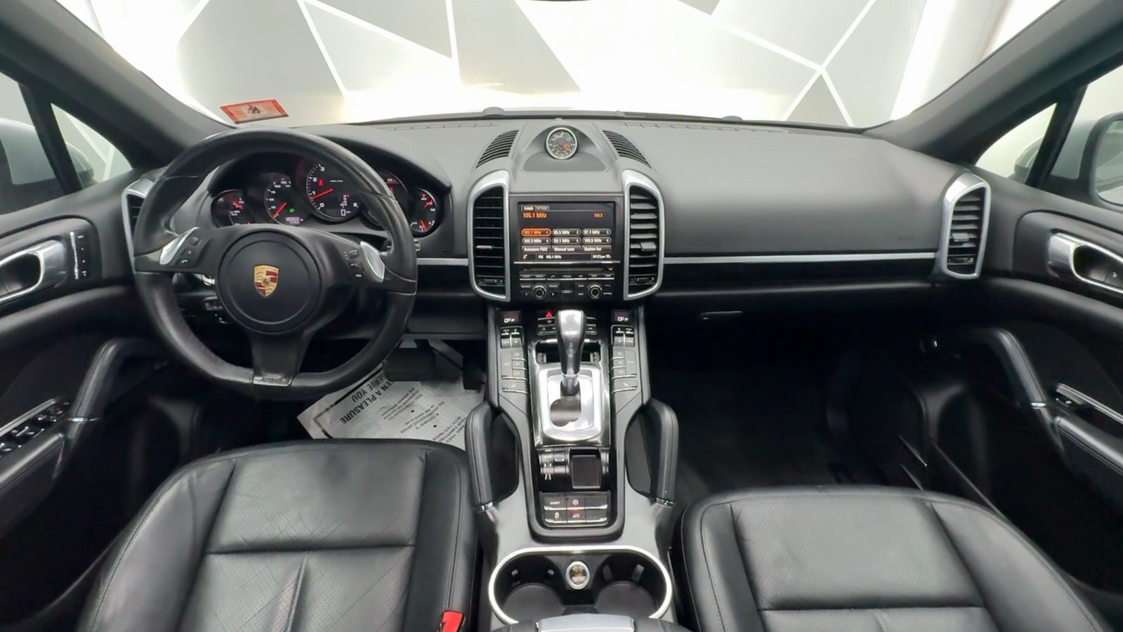 2013 Porsche Cayenne  51