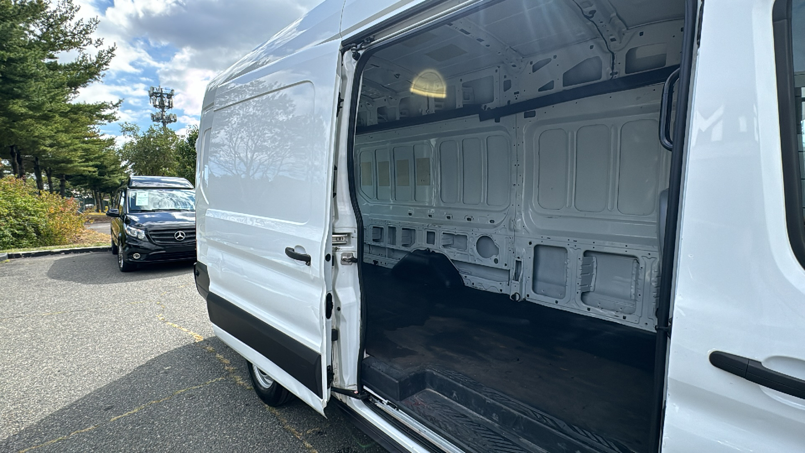 2019 Ford Transit 250 Van Extended Length High Roof w/Sliding Side Door w/LW 26