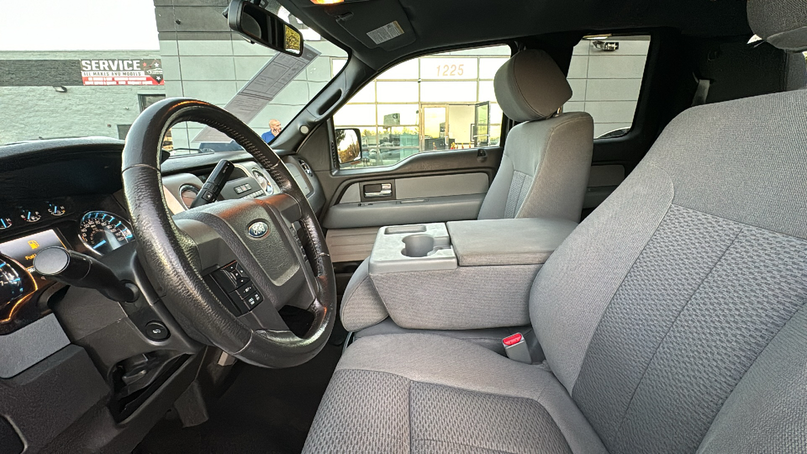 2012 Ford F-150  35