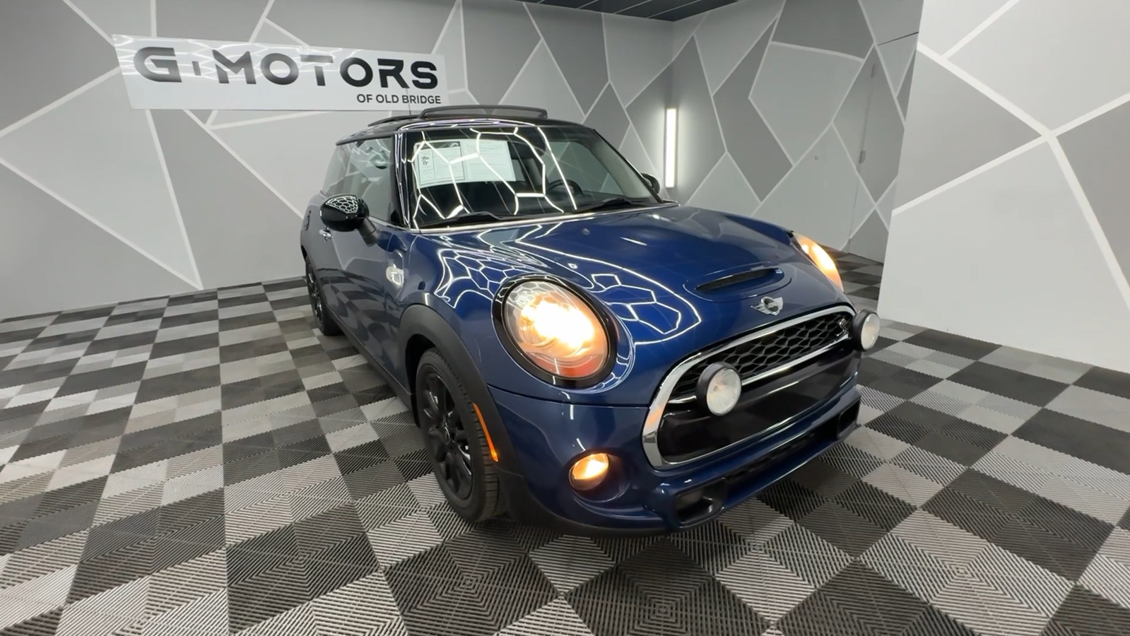 2015 MINI Hardtop 2 Door Cooper S Hatchback 2D 13