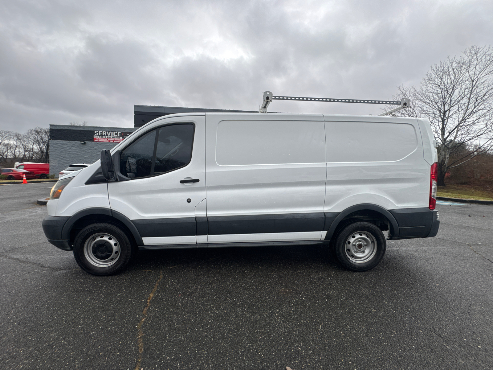 2017 Ford Transit 250 Van Low Roof w/Sliding Side Door w/RWB Van 3D 3