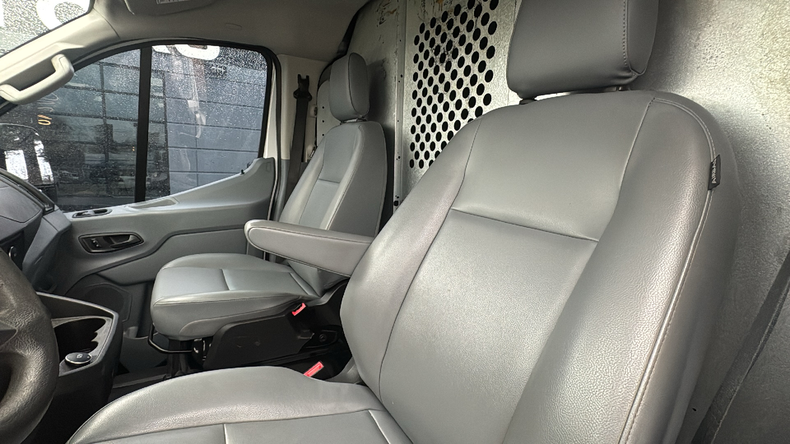 2017 Ford Transit 250 Van Low Roof w/Sliding Side Door w/RWB Van 3D 36