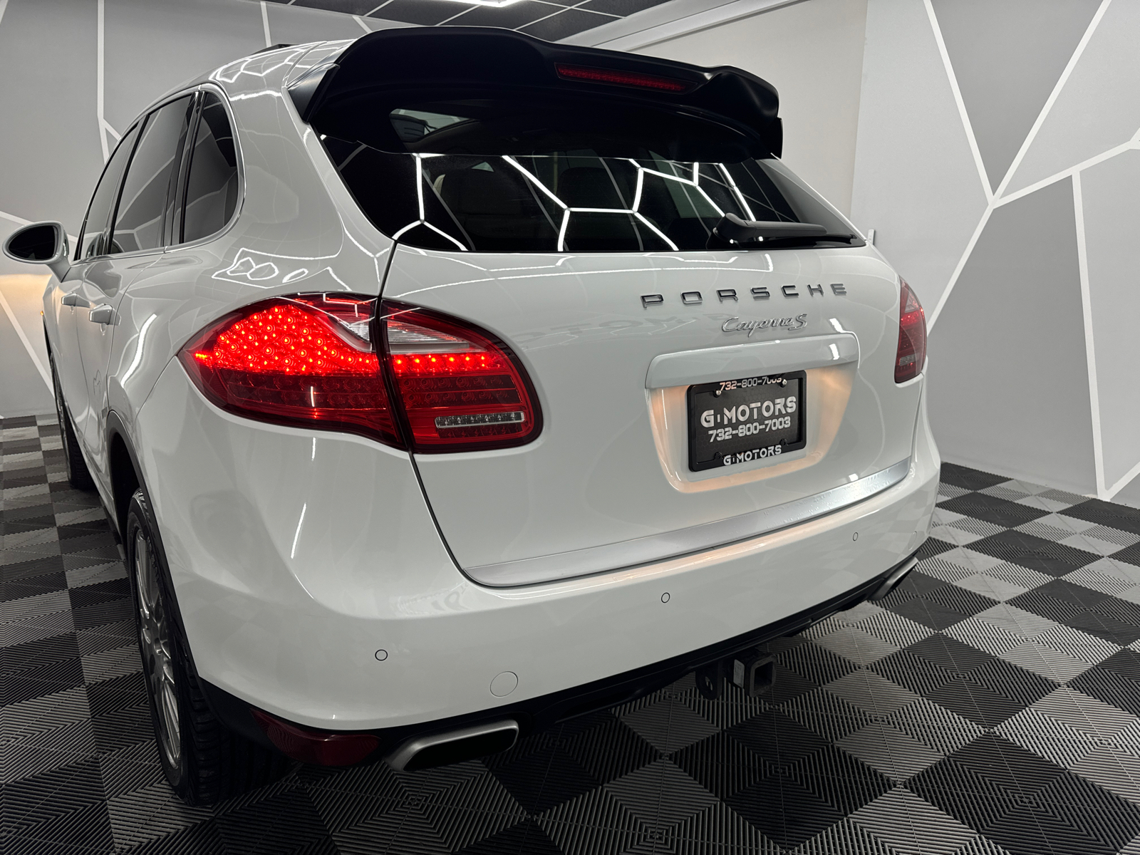 2014 Porsche Cayenne S Sport Utility 4D 4