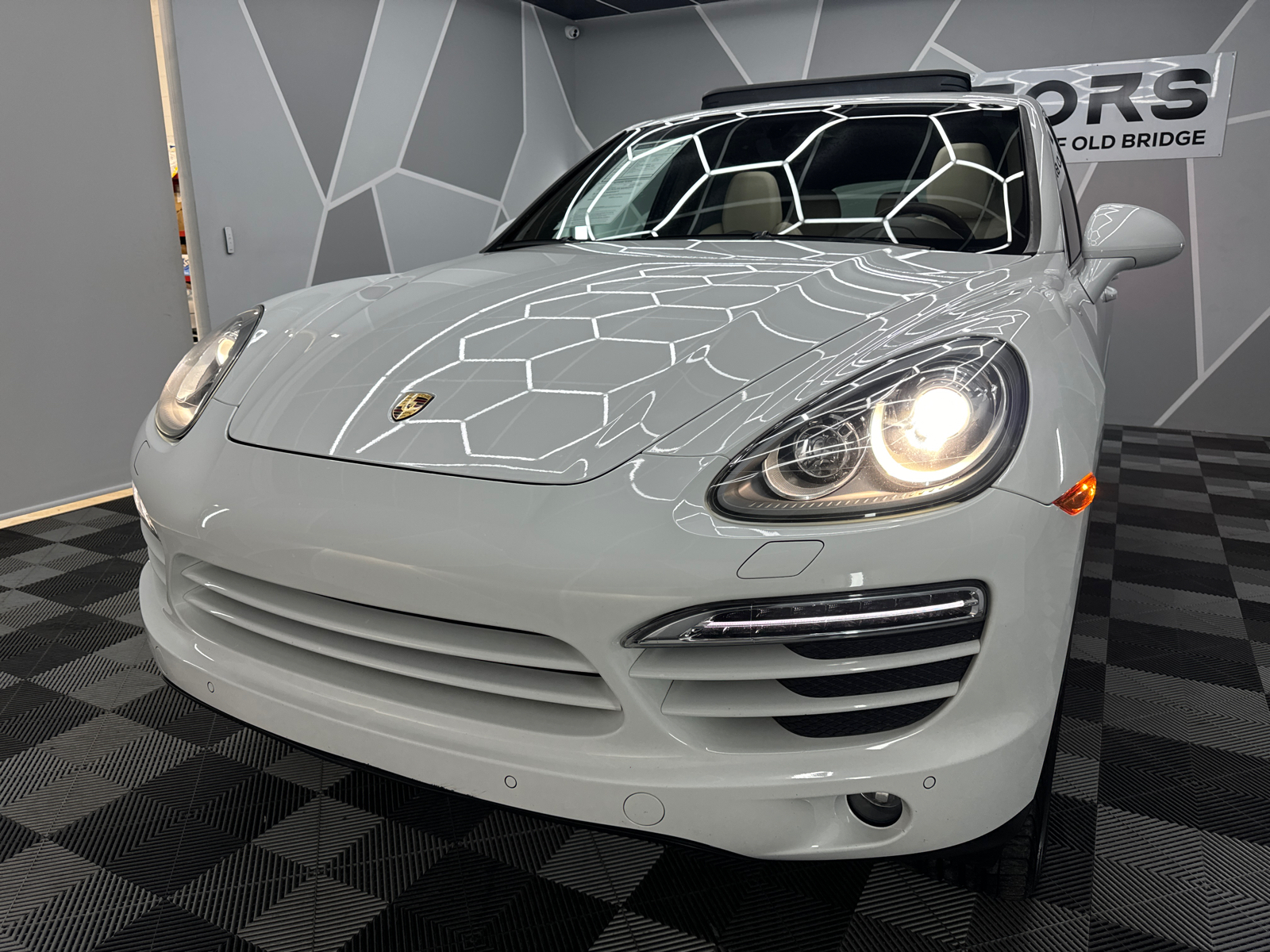 2014 Porsche Cayenne S Sport Utility 4D 12