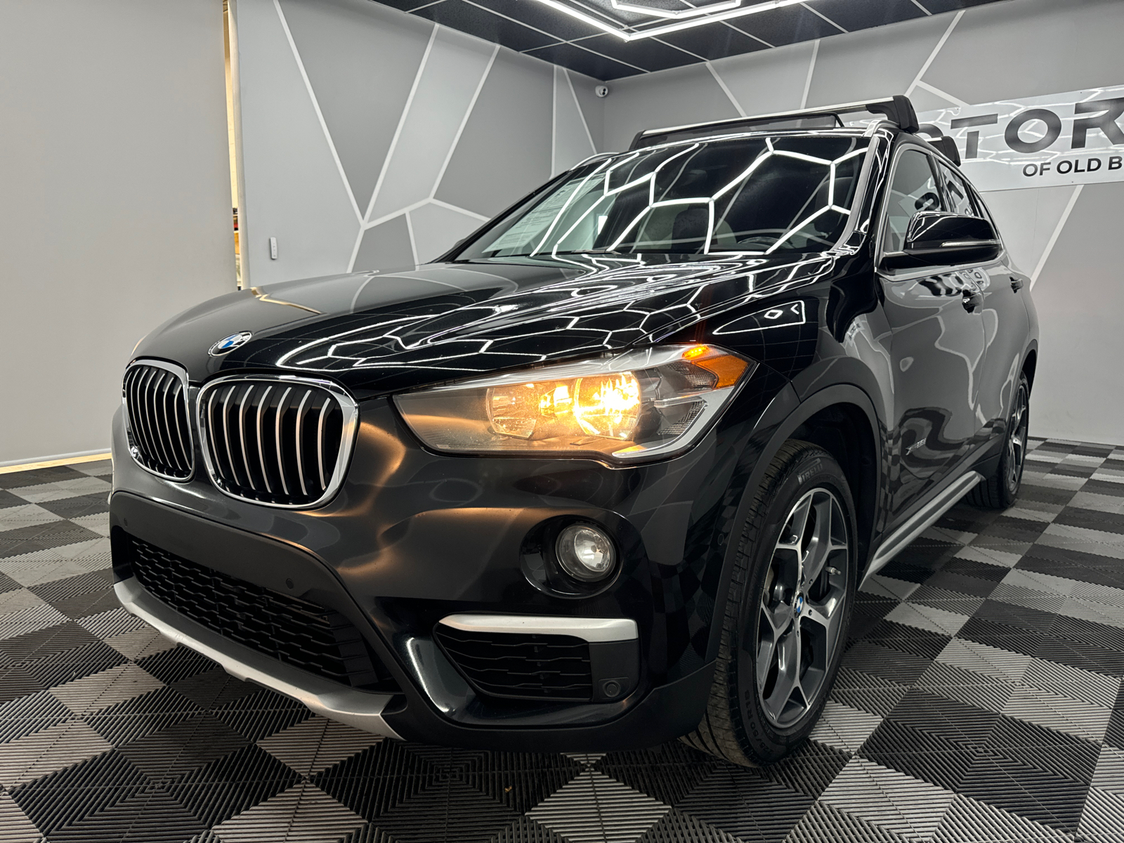 2018 BMW X1  1