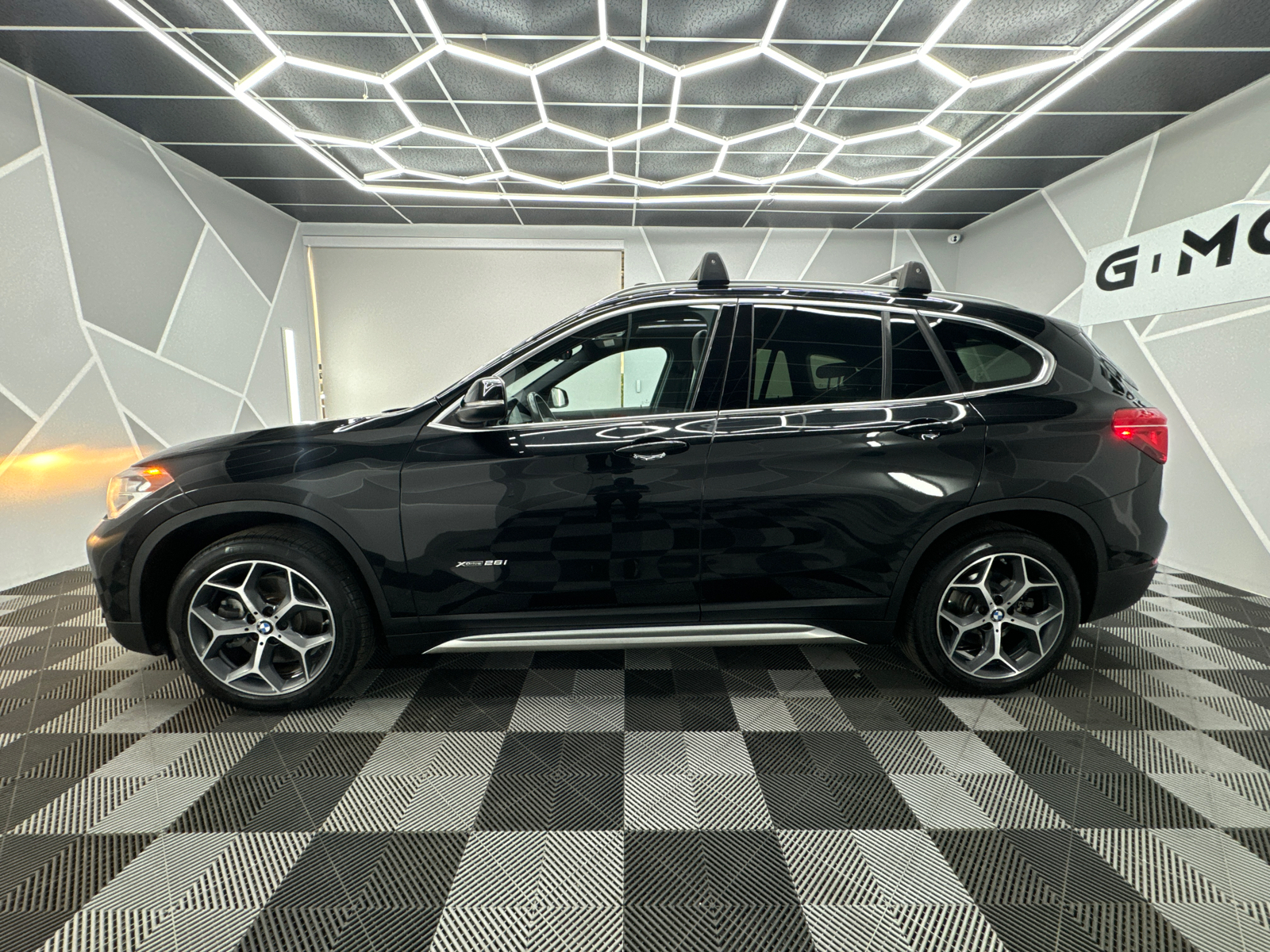 2018 BMW X1  3