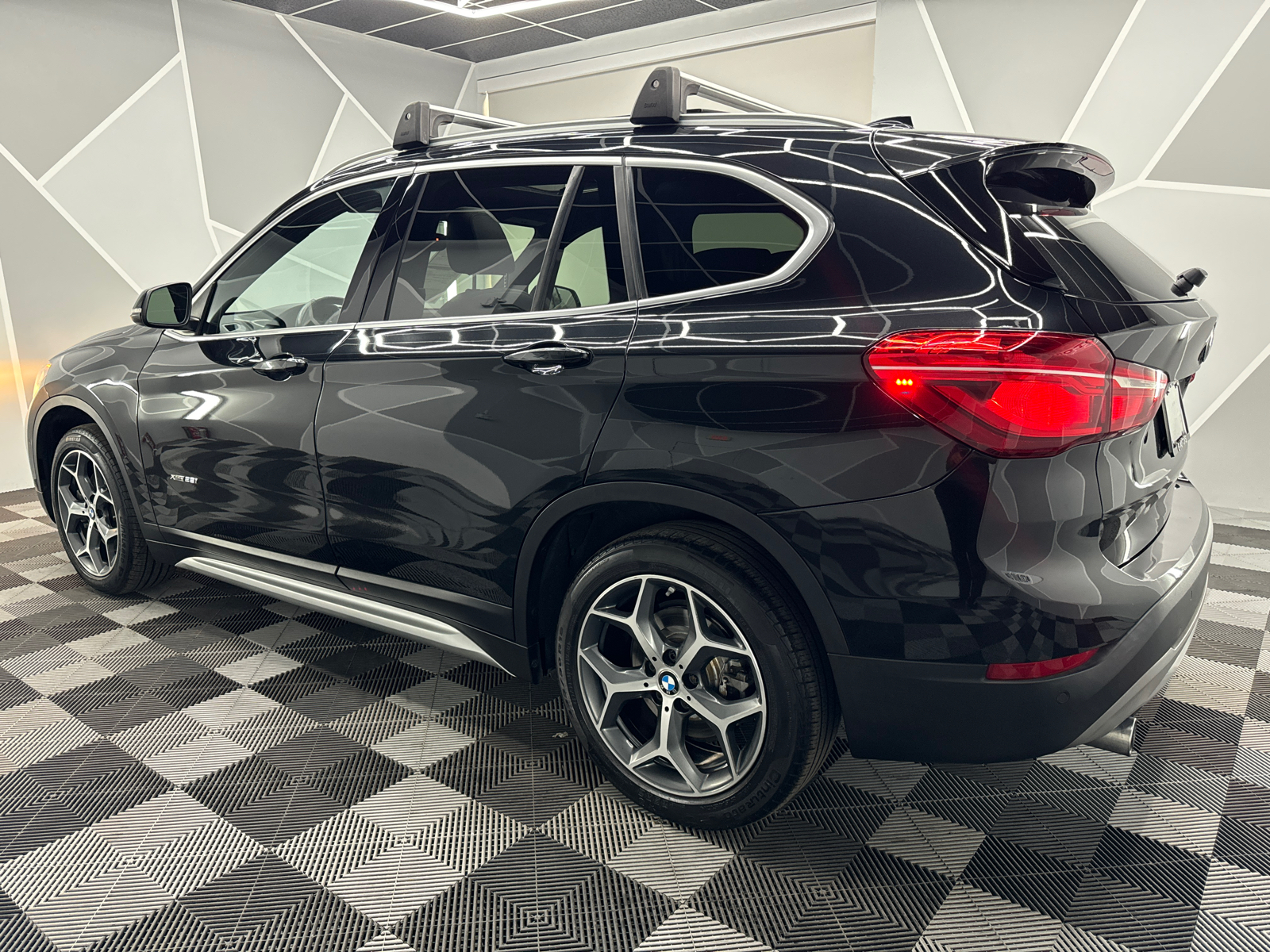 2018 BMW X1  4