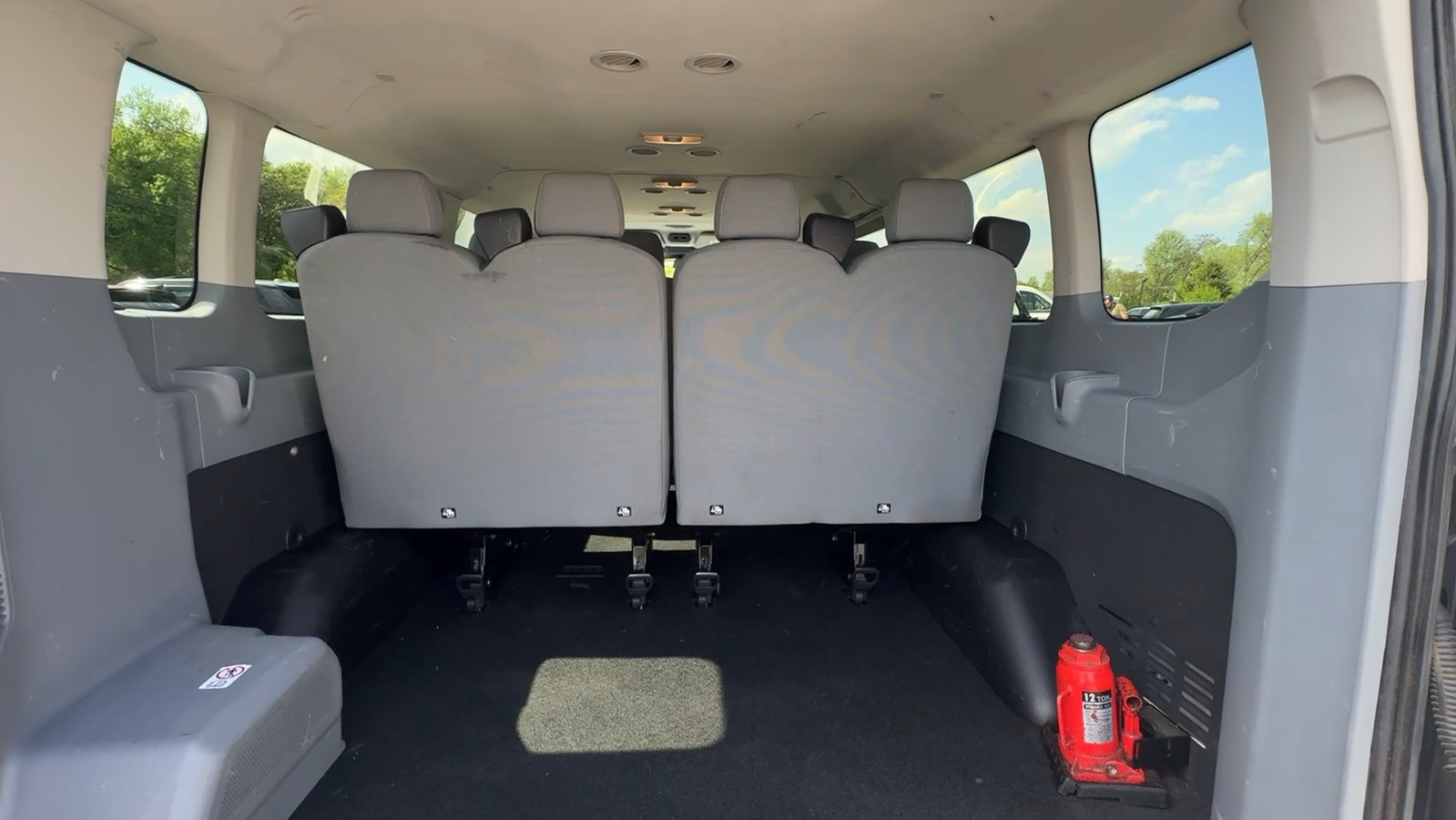 2015 Ford Transit 350 Wagon XLT w/Low Roof w/Sliding Side Door Van 3D 36