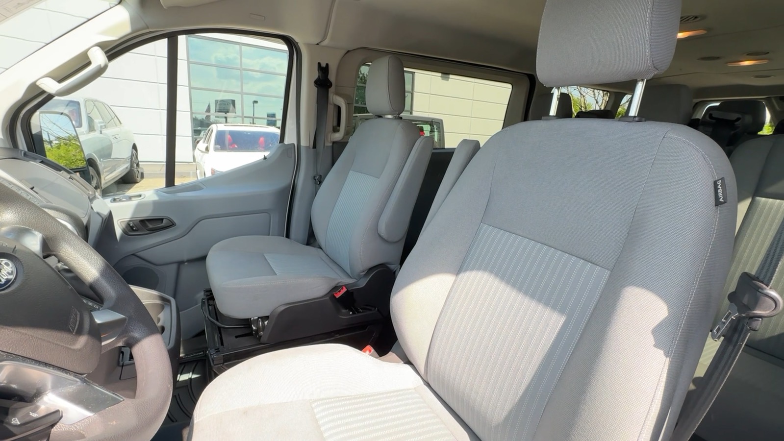 2015 Ford Transit 350 Wagon XLT w/Low Roof w/Sliding Side Door Van 3D 53