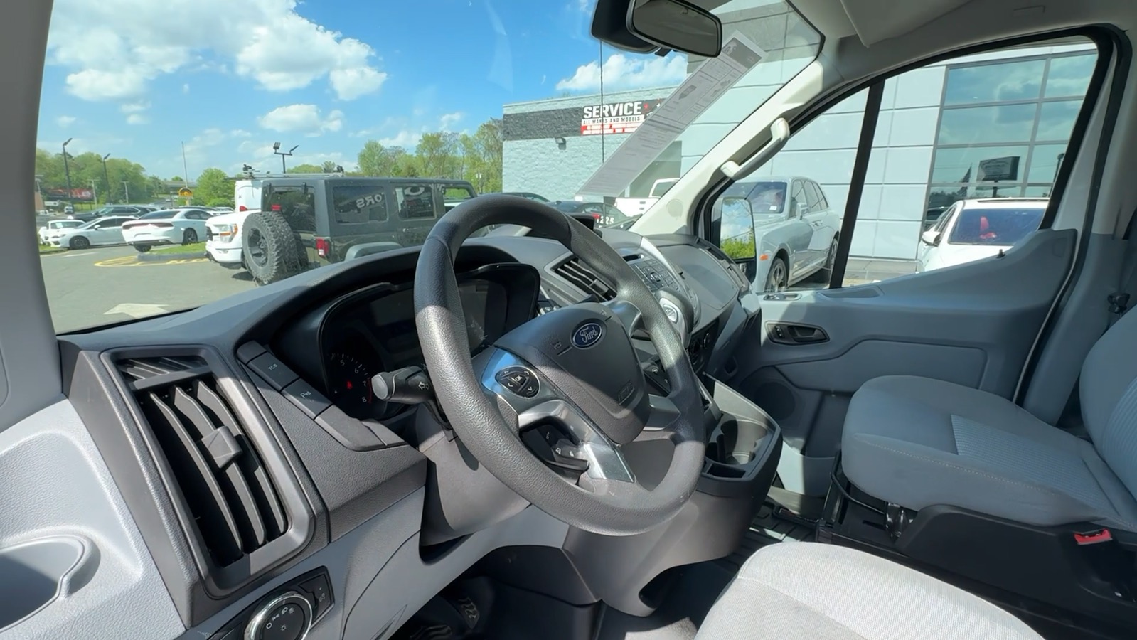 2015 Ford Transit 350 Wagon XLT w/Low Roof w/Sliding Side Door Van 3D 54