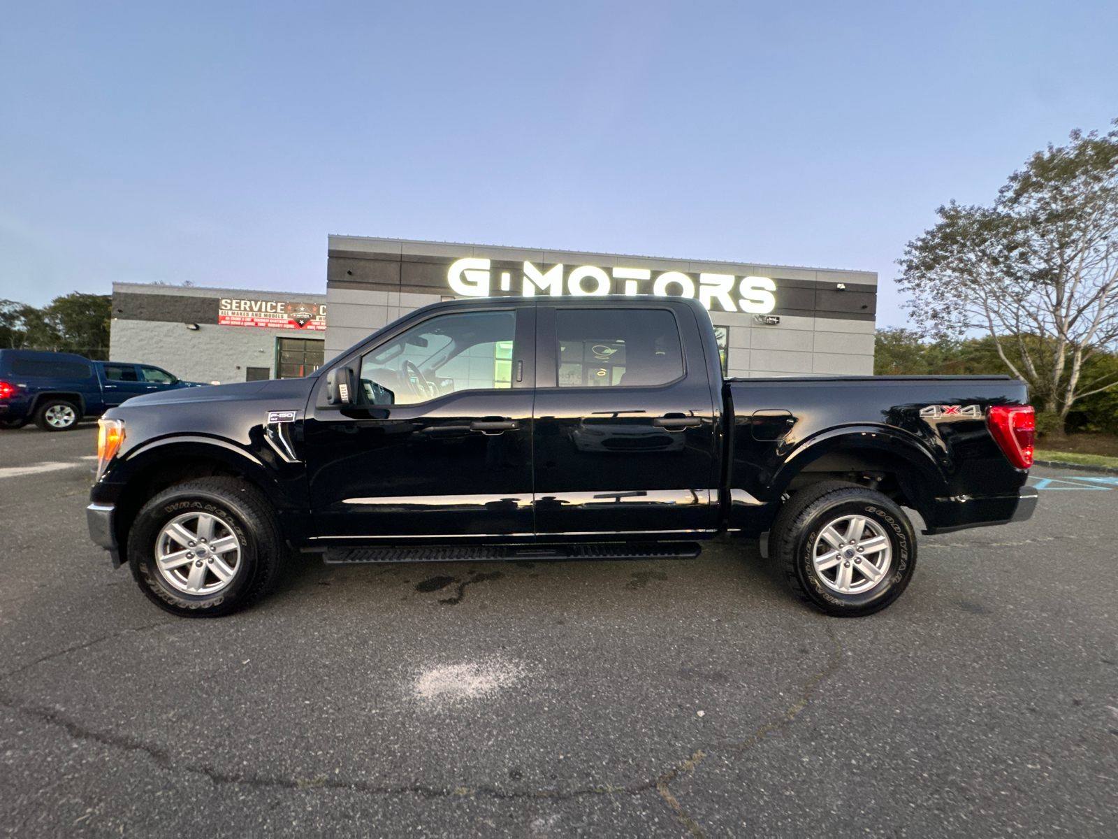 2021 Ford F150 SuperCrew Cab XLT Pickup 4D 5 1/2 ft 3