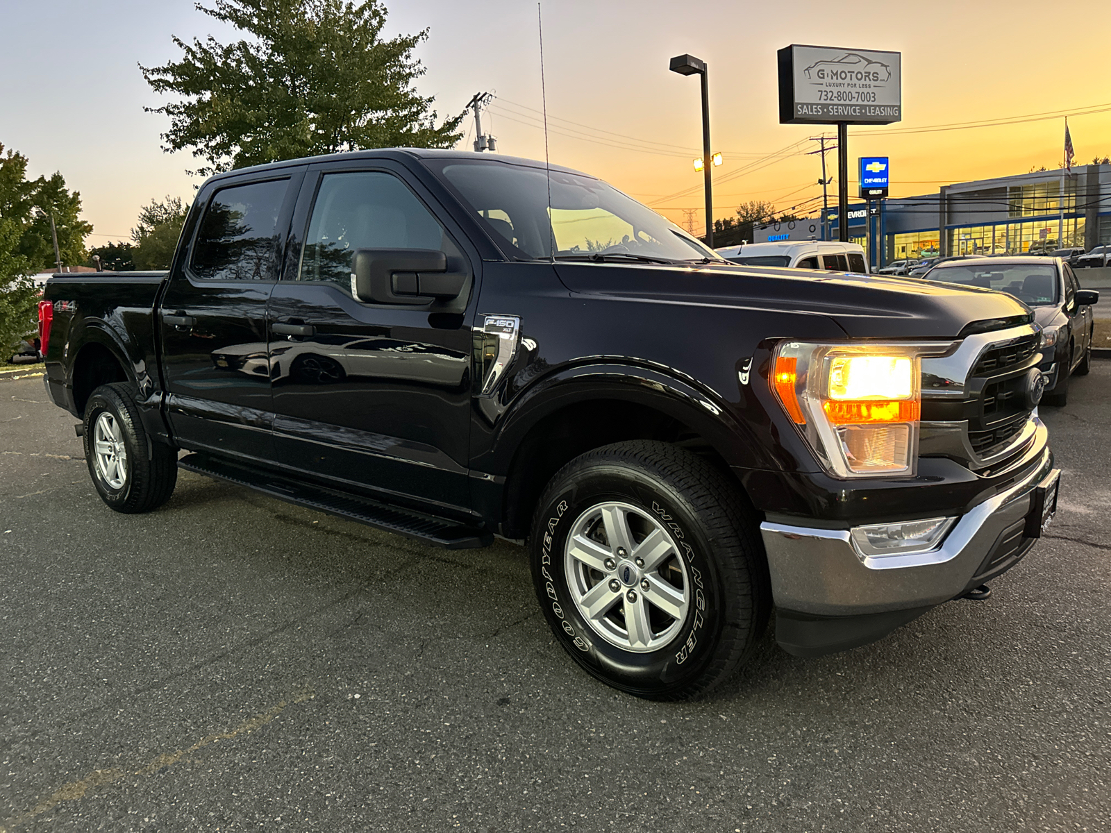 2021 Ford F150 SuperCrew Cab XLT Pickup 4D 5 1/2 ft 12