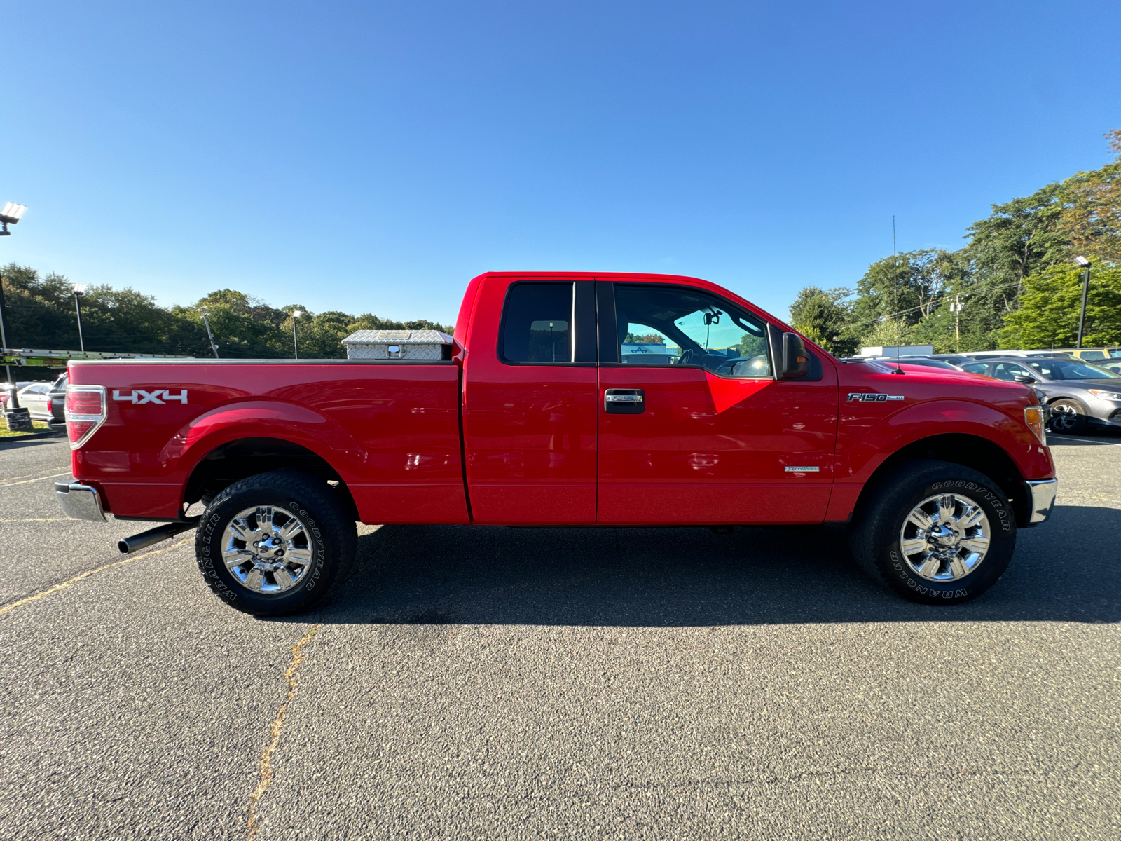 2012 Ford F150 Super Cab XLT Pickup 4D 8 ft 11