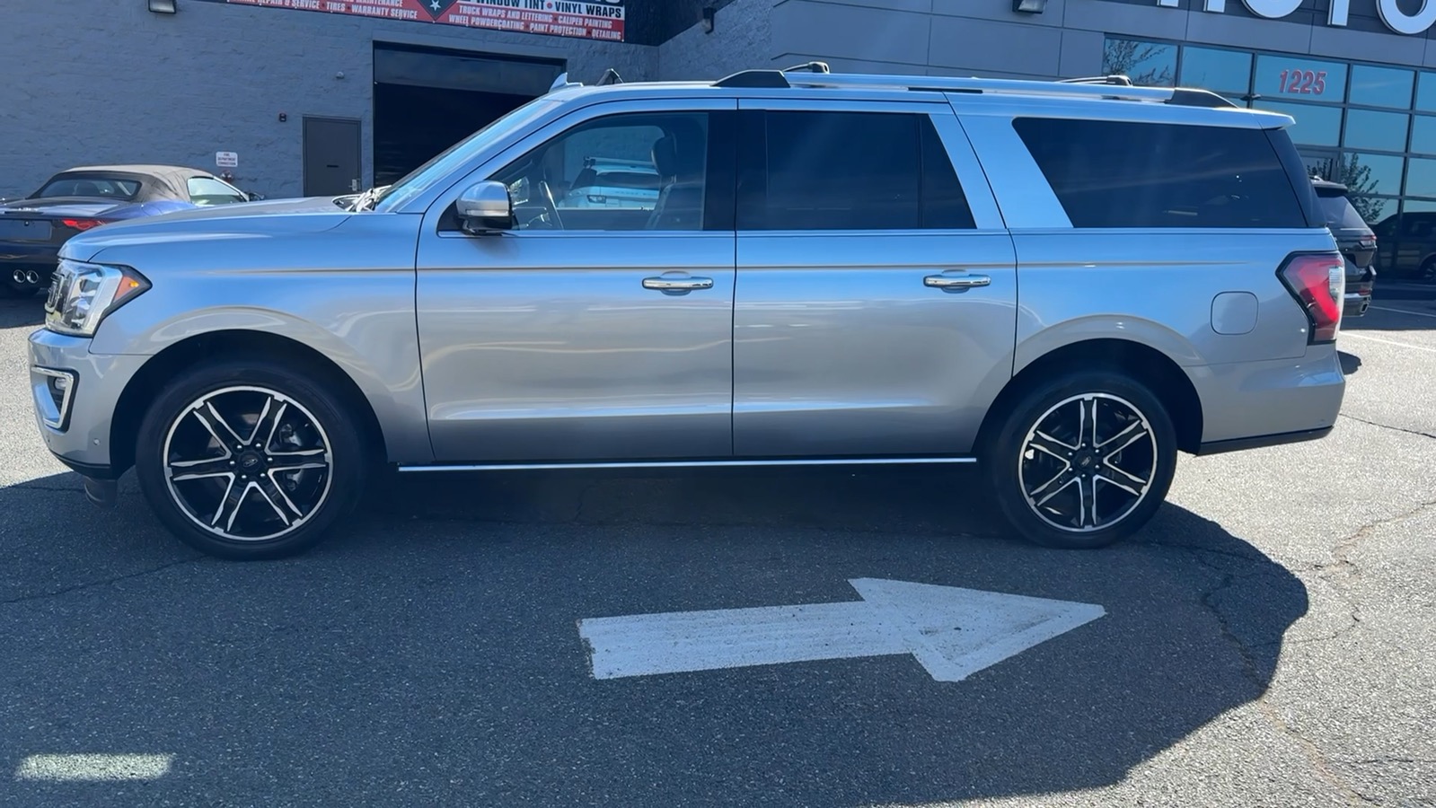 2020 Ford Expedition MAX Limited Sport Utility 4D 6