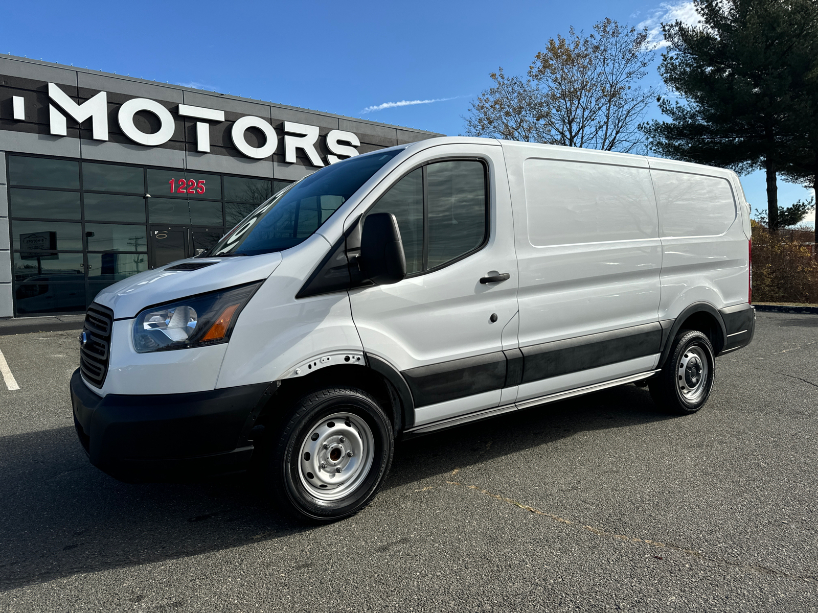 2019 Ford Transit 250 Van Low Roof w/60/40 Side Door w/RWB Van 3D 2