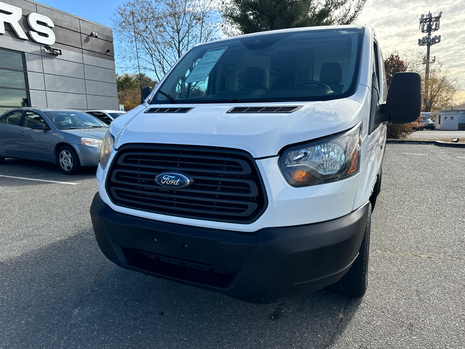 2019 Ford Transit 250 Van Low Roof w/60/40 Side Door w/RWB Van 3D 16