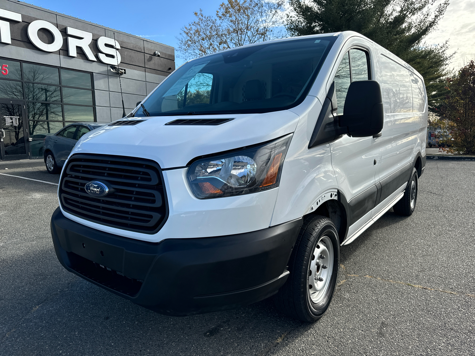 2019 Ford Transit 250 Van Low Roof w/60/40 Side Door w/RWB Van 3D 17