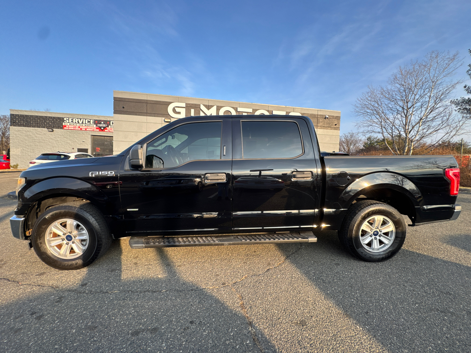 2017 Ford F150 SuperCrew Cab XLT Pickup 4D 5 1/2 ft 3