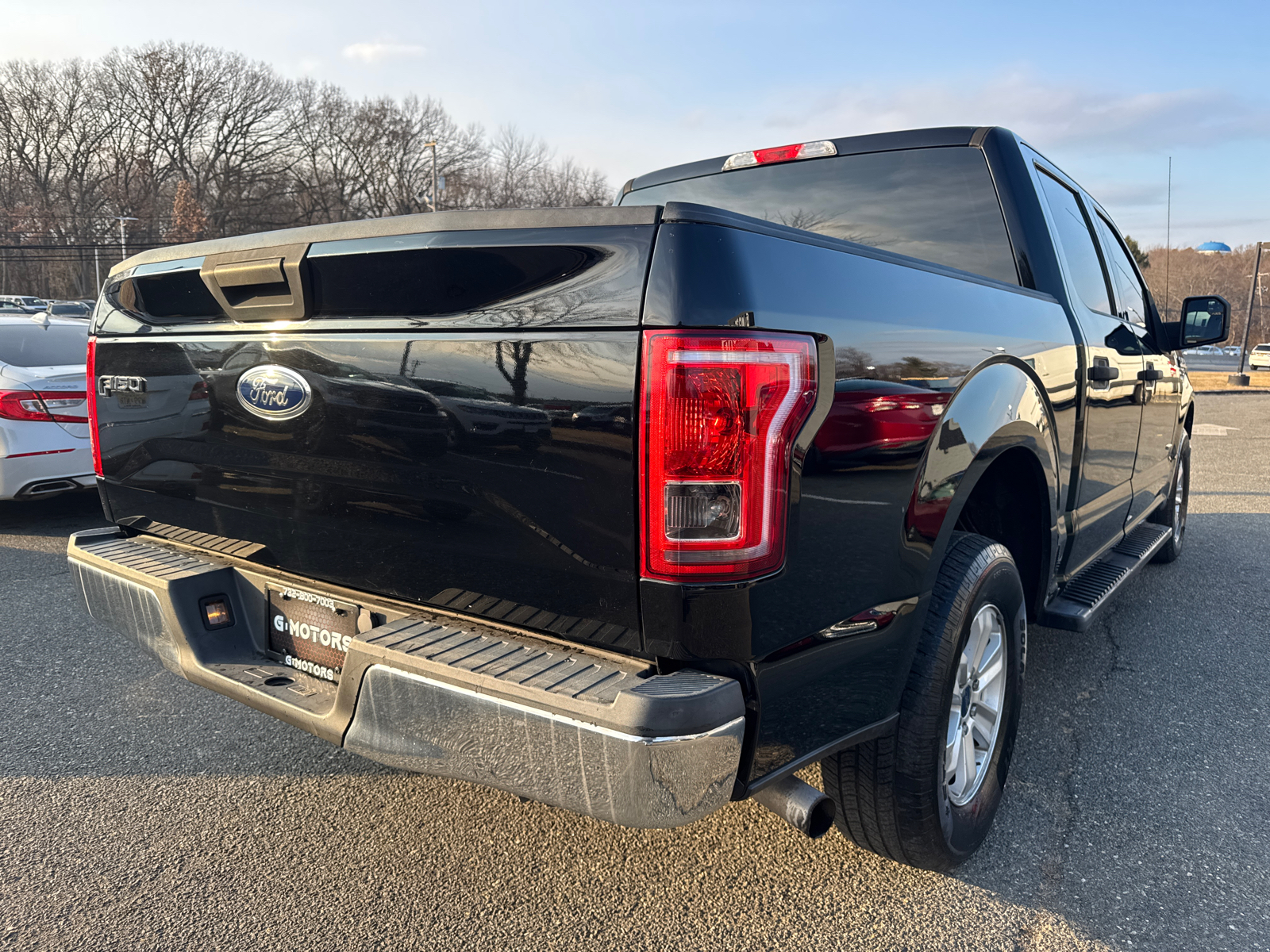 2017 Ford F150 SuperCrew Cab XLT Pickup 4D 5 1/2 ft 9