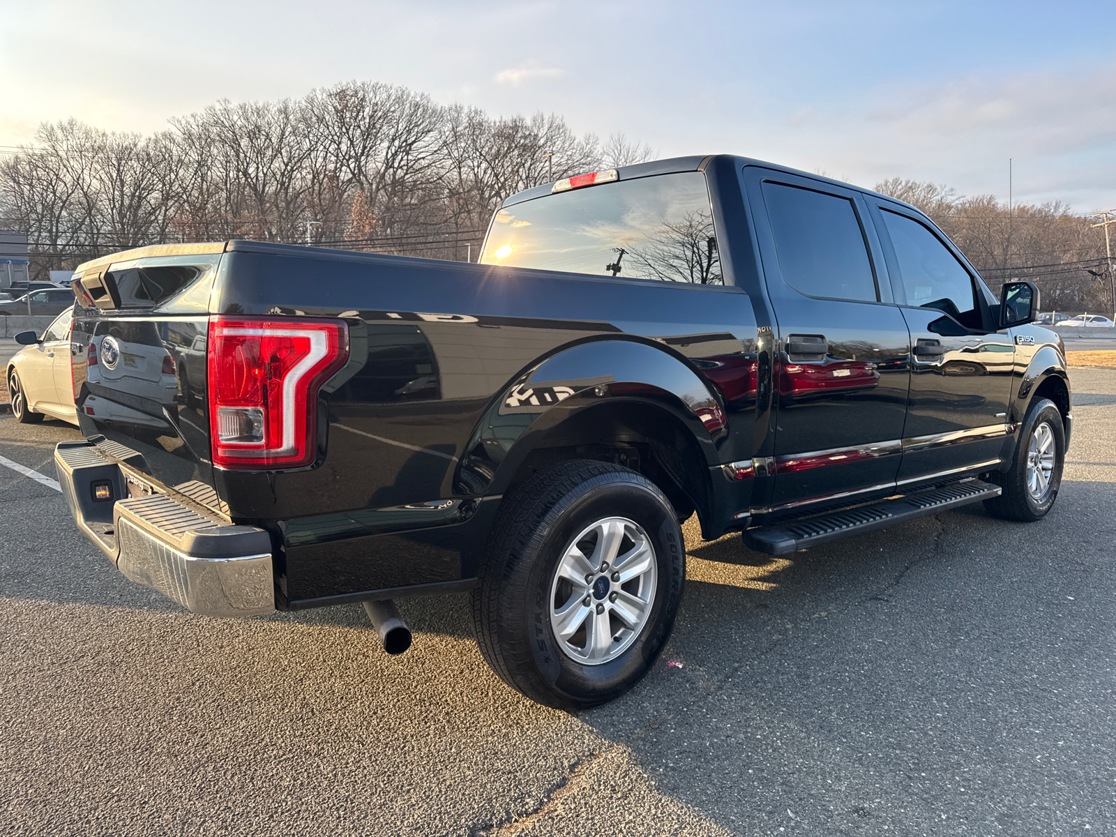 2017 Ford F150 SuperCrew Cab XLT Pickup 4D 5 1/2 ft 10