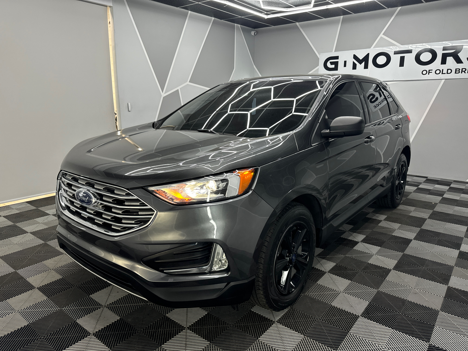 2020 Ford Edge SE Sport Utility 4D 1