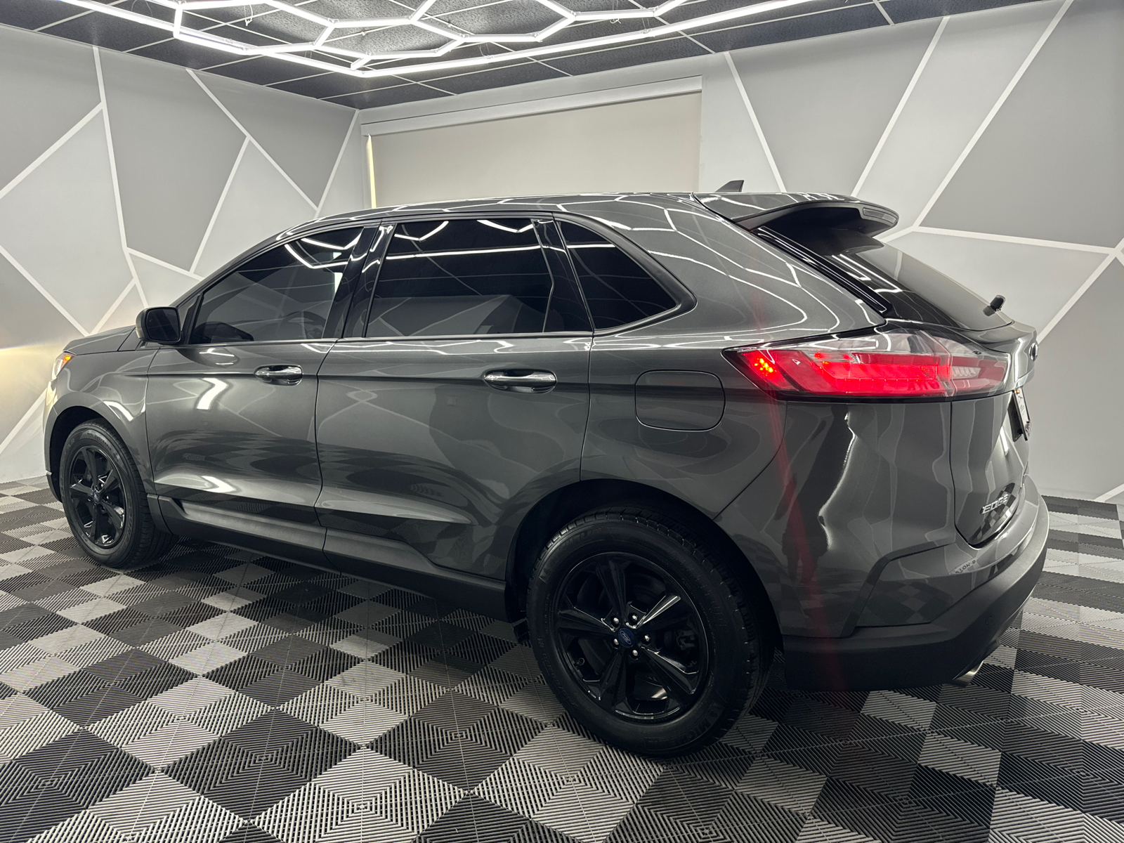 2020 Ford Edge SE Sport Utility 4D 4