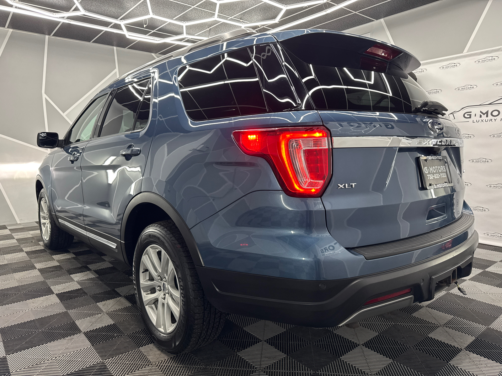 2019 Ford Explorer XLT Sport Utility 4D 5