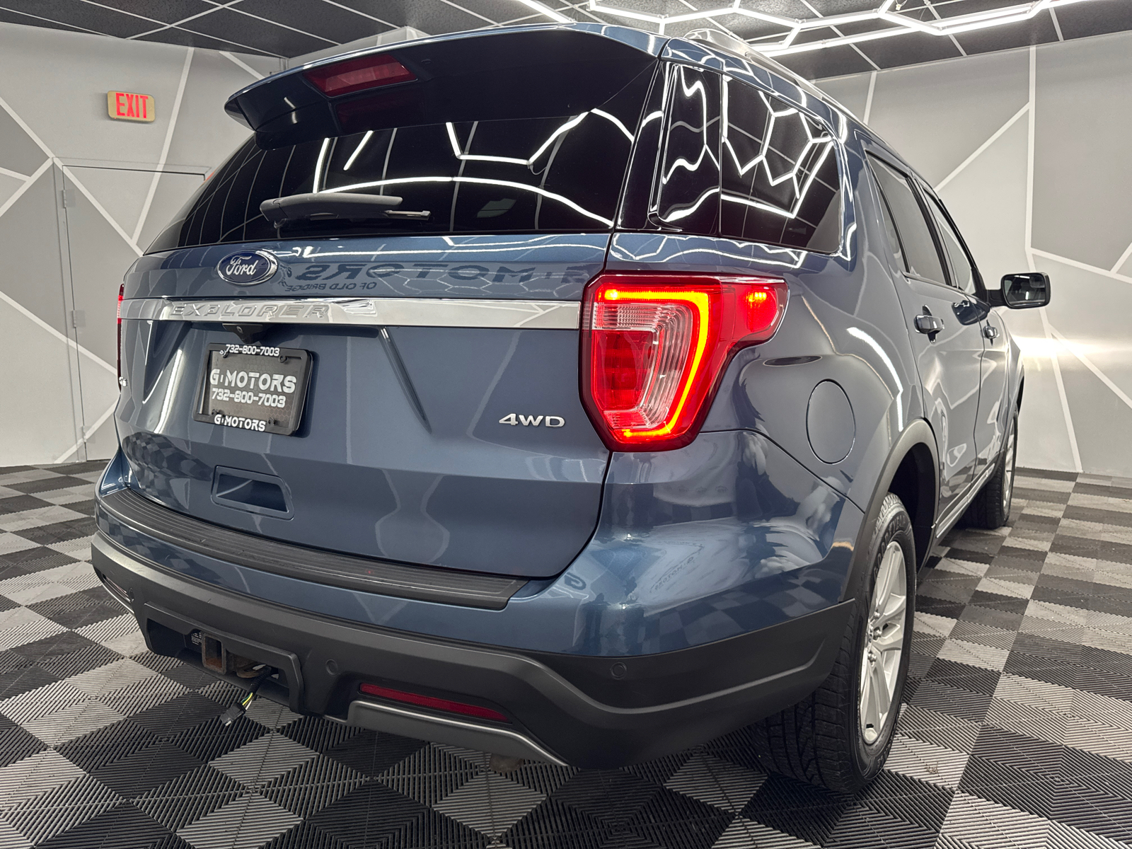 2019 Ford Explorer XLT Sport Utility 4D 9