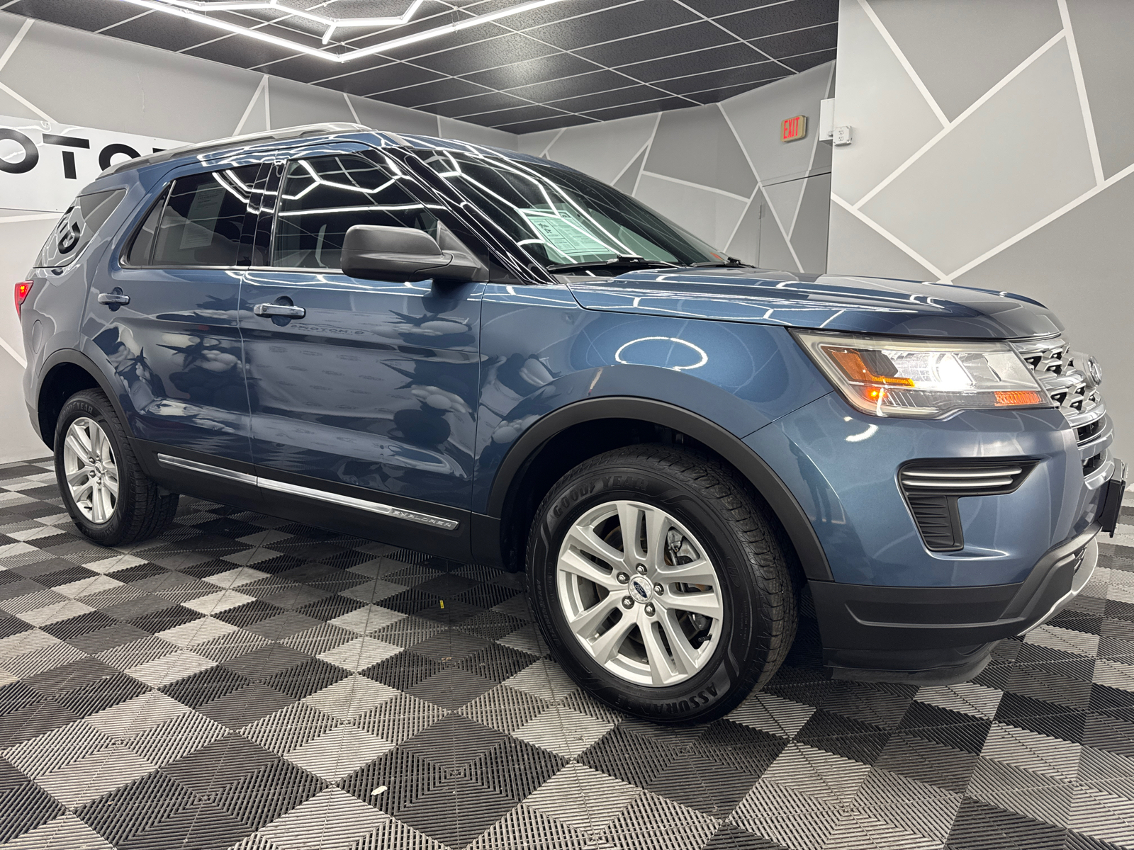 2019 Ford Explorer XLT Sport Utility 4D 12