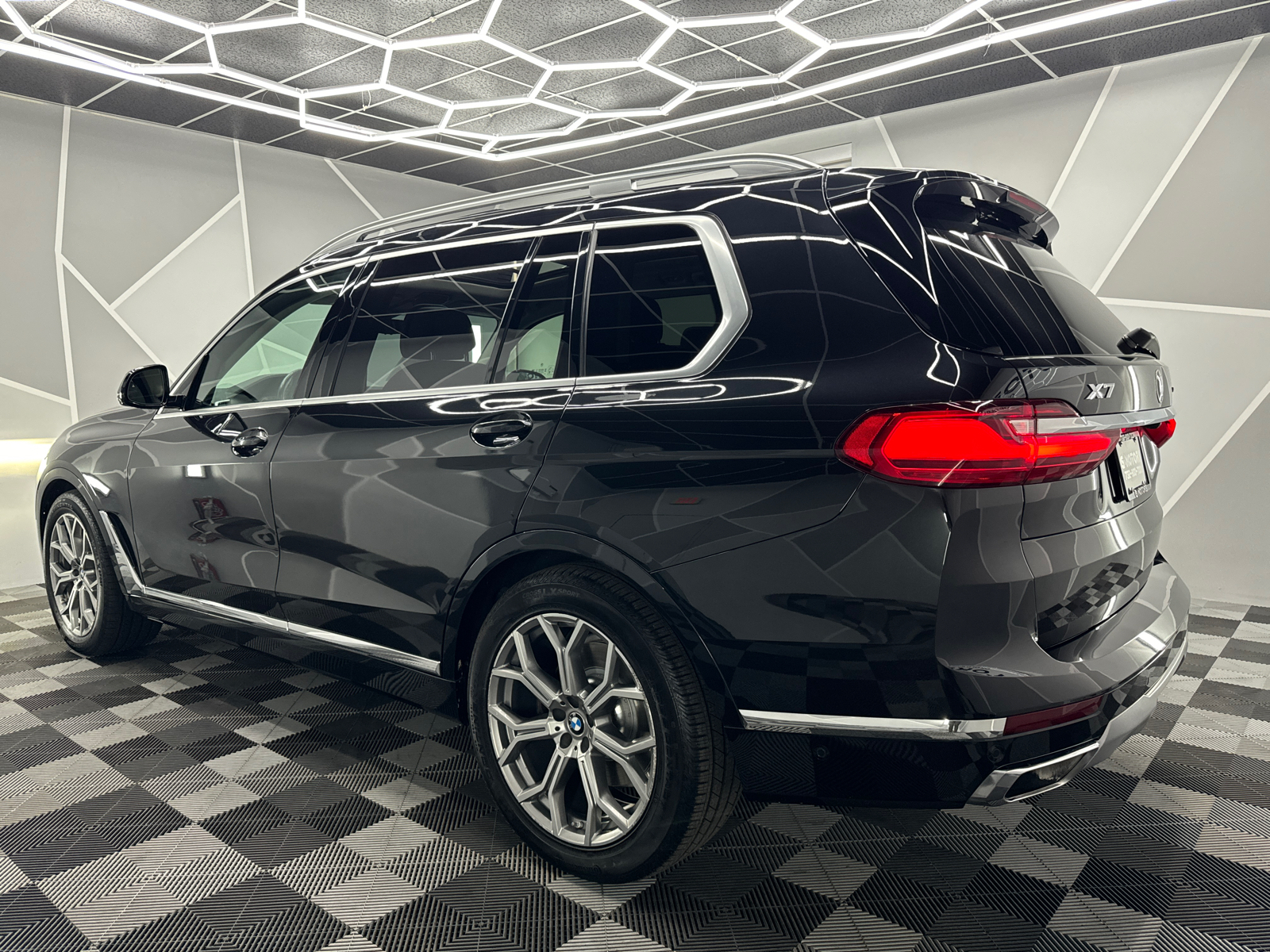 2020 BMW X7  4