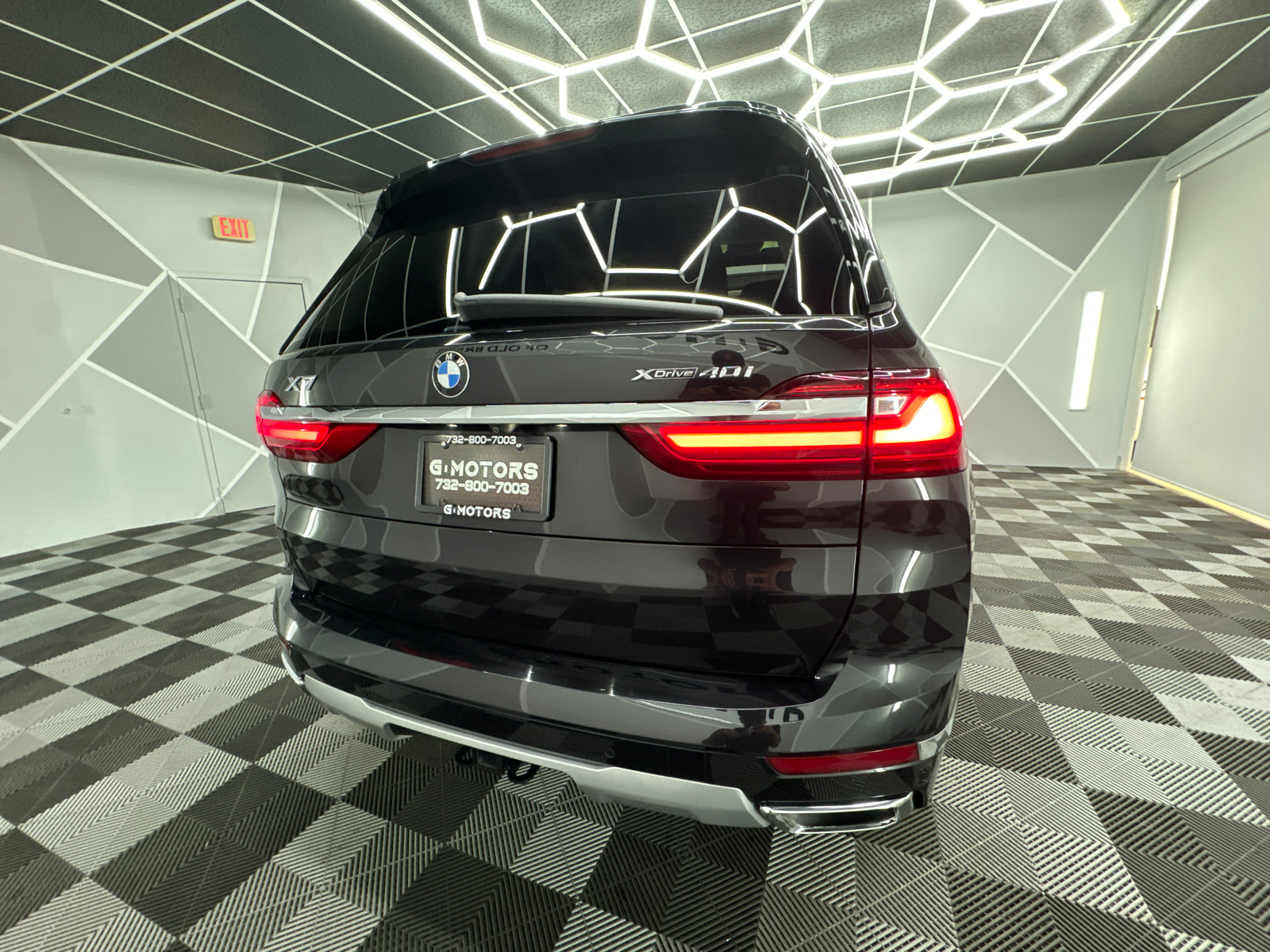 2020 BMW X7  8