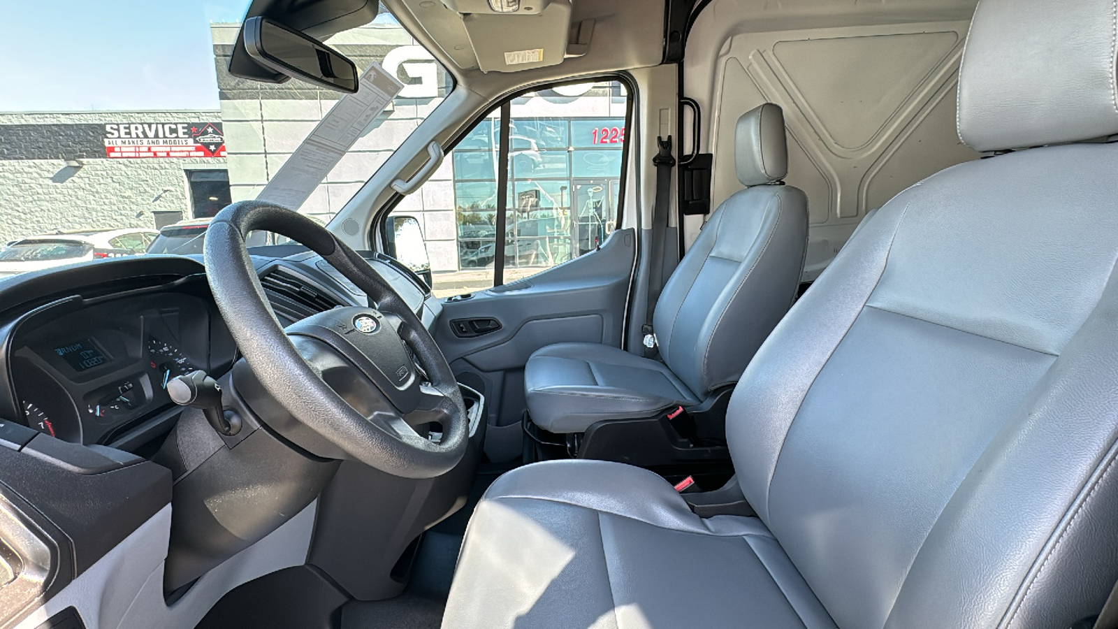 2019 Ford Transit 250 Van Medium Roof w/Sliding Side Door w/LWB Van 3D 32