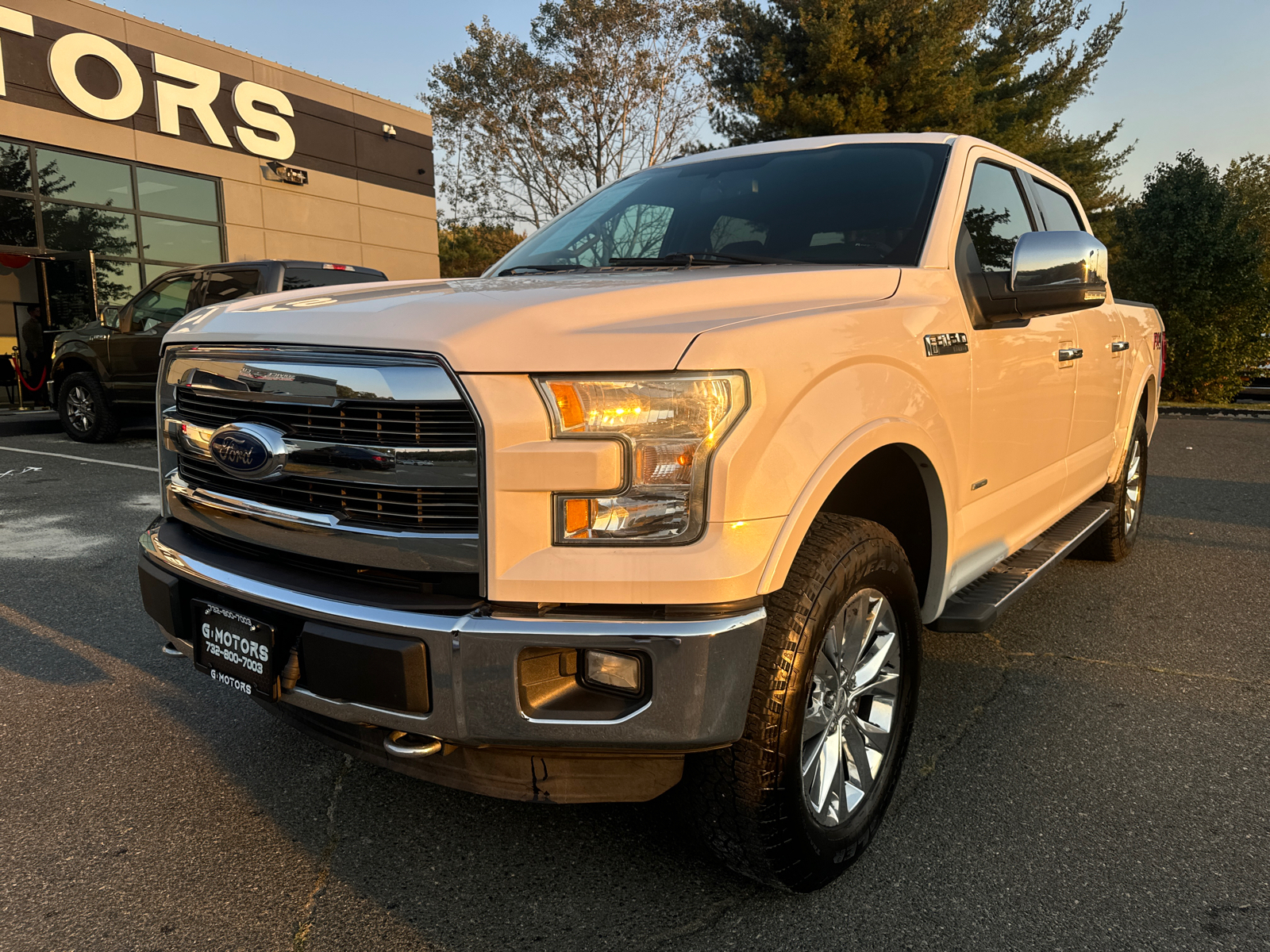 2015 Ford F150 SuperCrew Cab Lariat Pickup 4D 5 1/2 ft 1