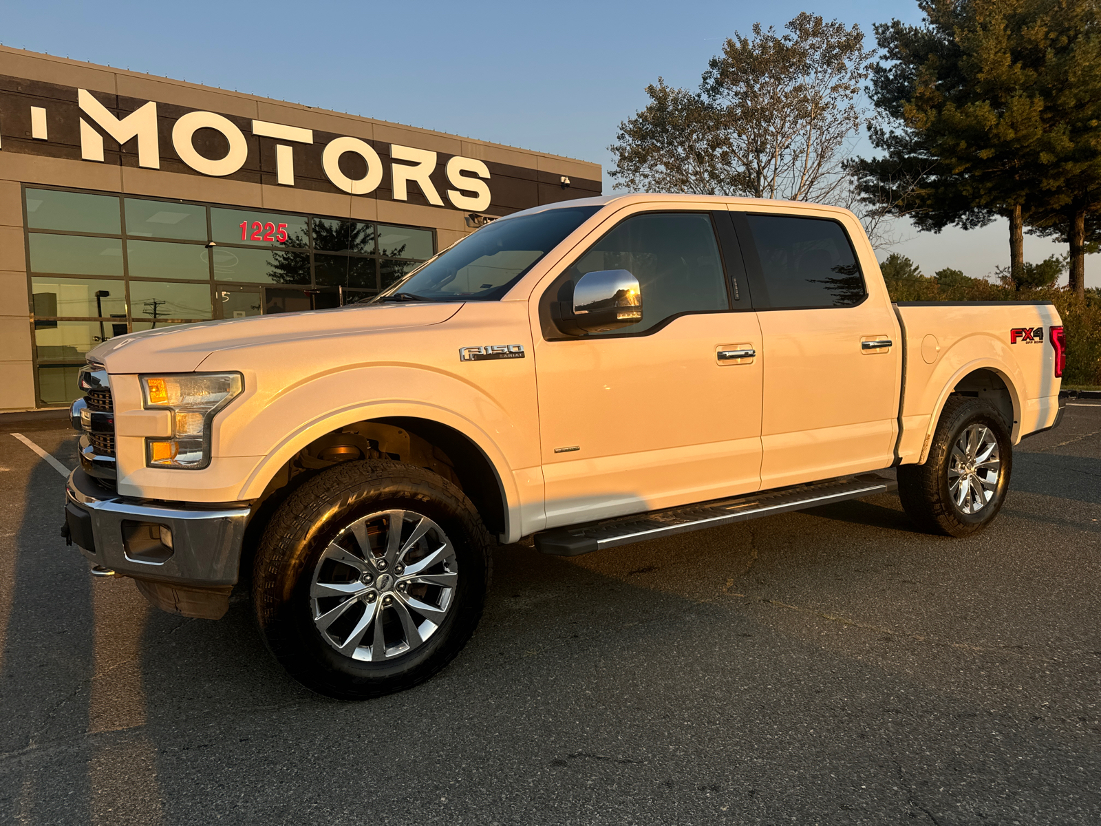 2015 Ford F150 SuperCrew Cab Lariat Pickup 4D 5 1/2 ft 2