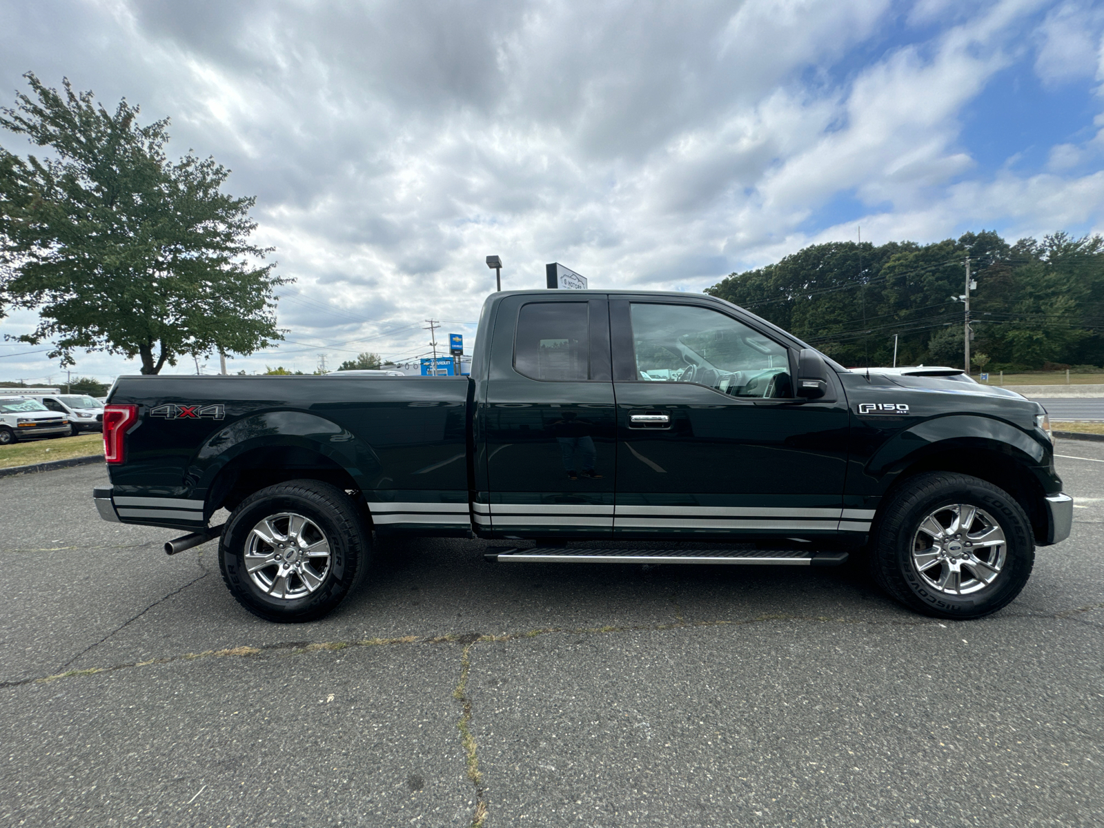 2015 Ford F150 Super Cab XLT Pickup 4D 6 1/2 ft 11