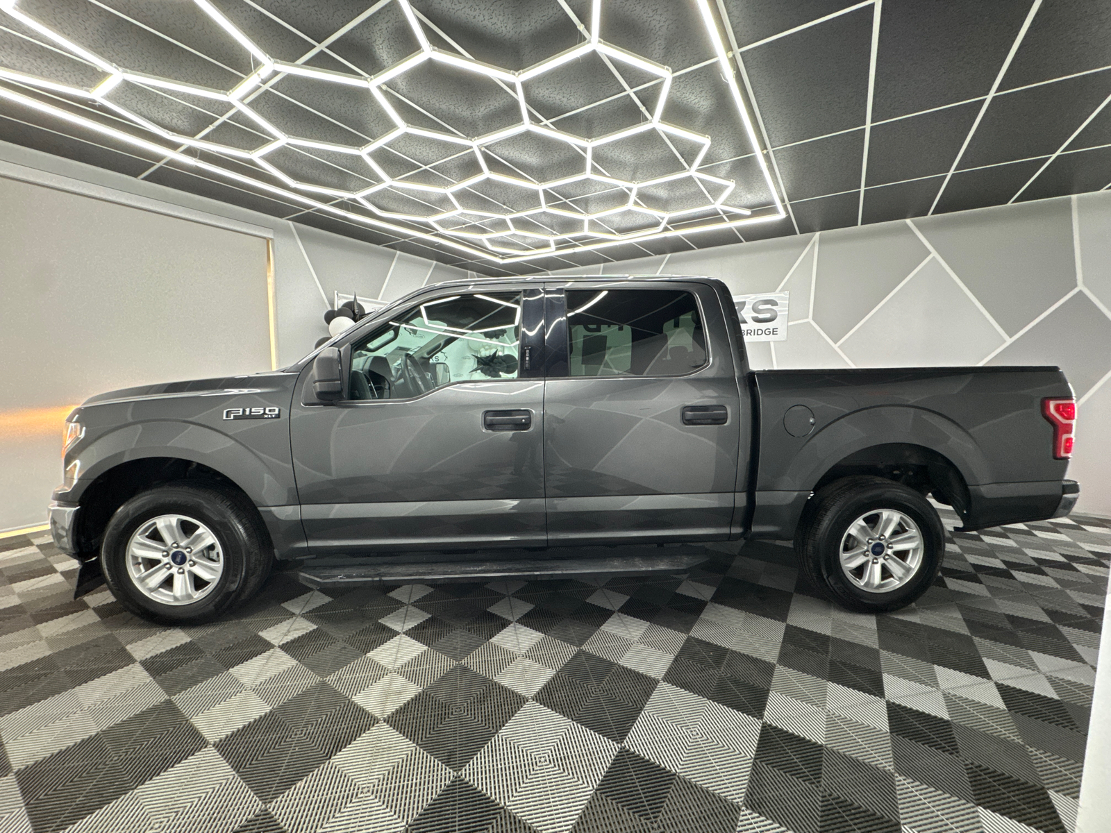 2018 Ford F150 SuperCrew Cab XLT Pickup 4D 5 1/2 ft 3