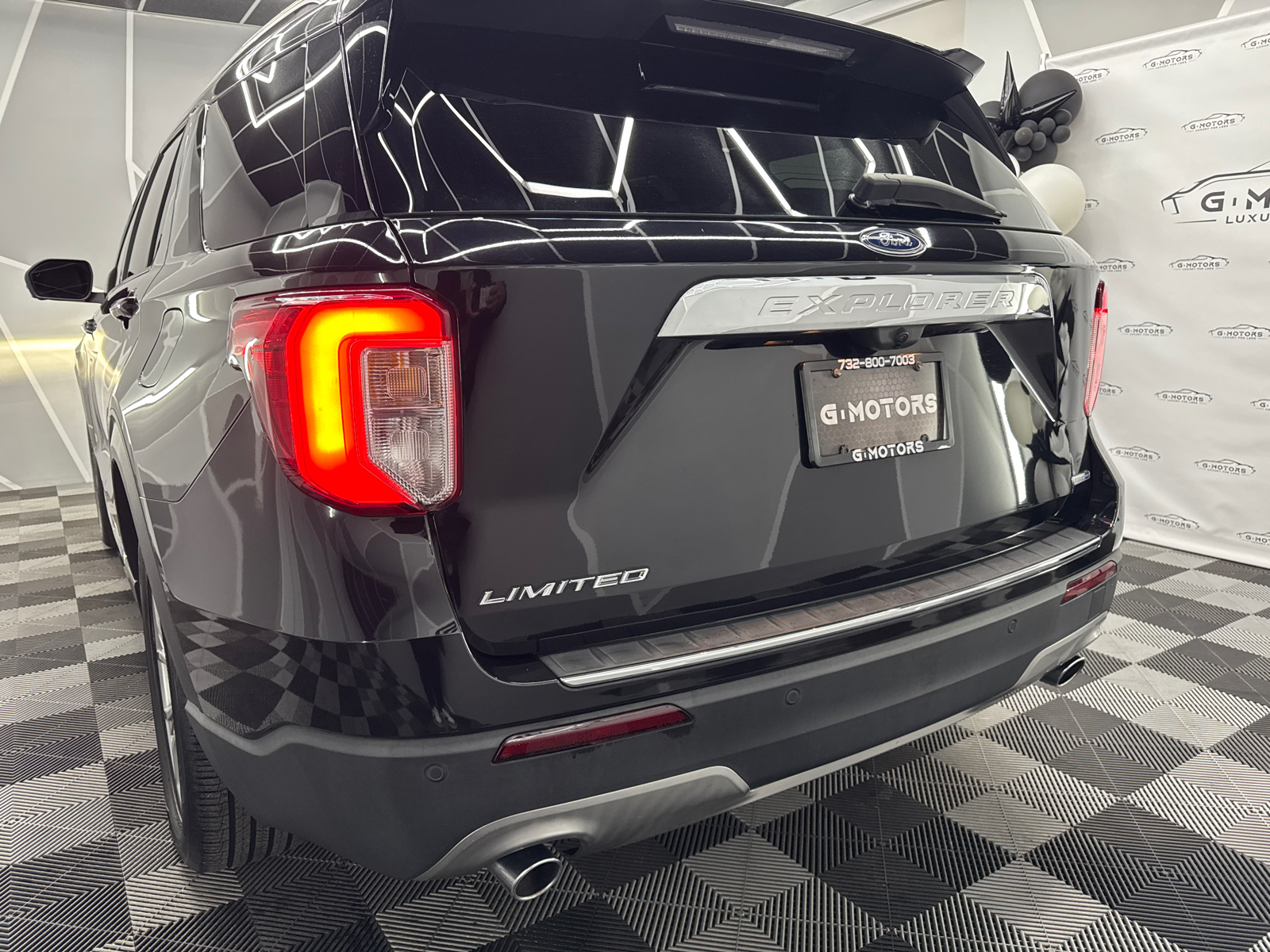 2020 Ford Explorer Limited Sport Utility 4D 6