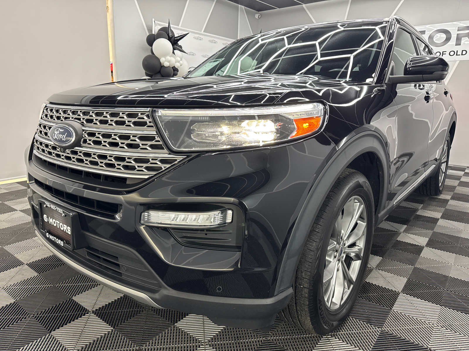 2020 Ford Explorer Limited Sport Utility 4D 17