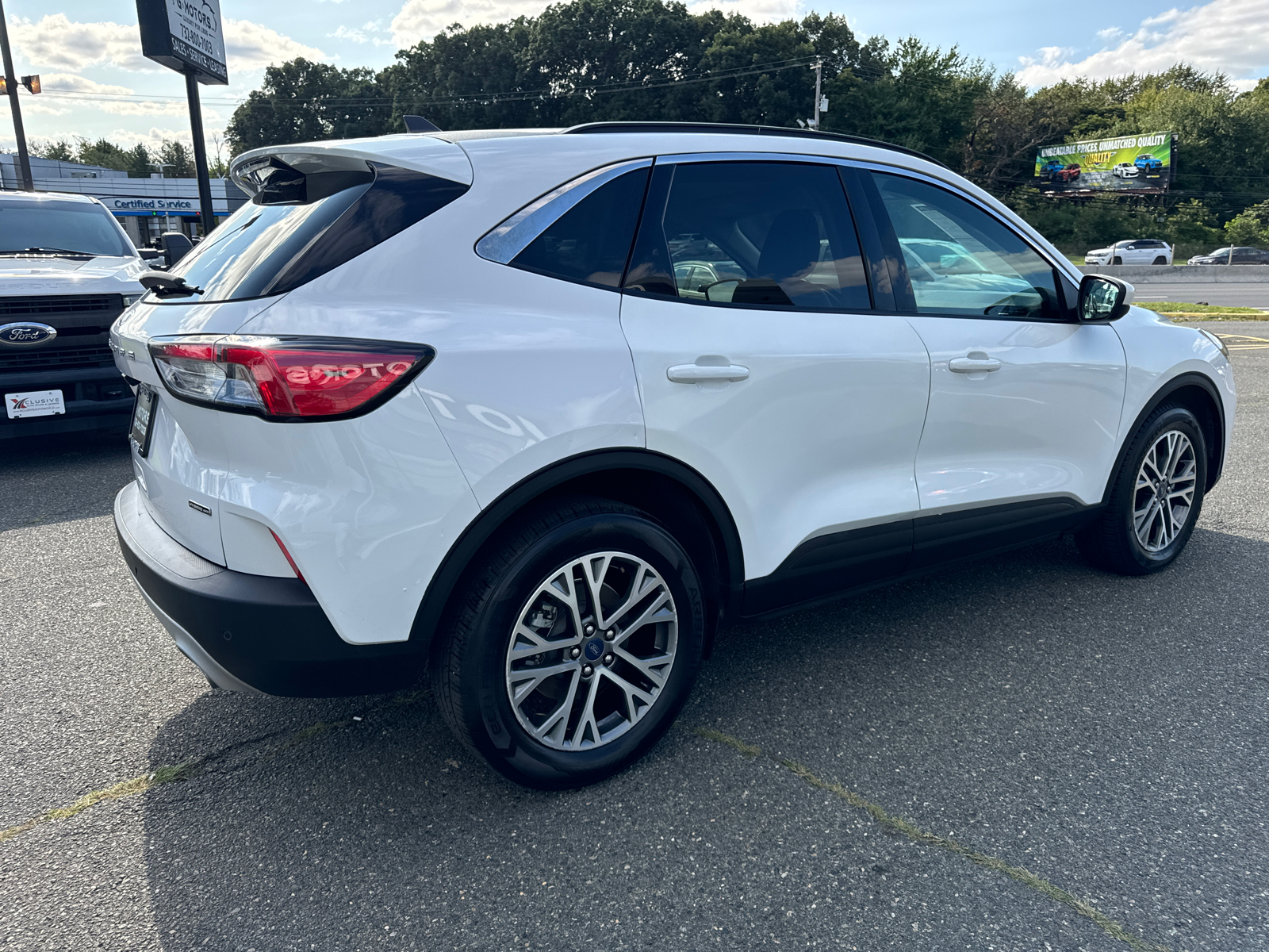 2021 Ford Escape SEL Hybrid Sport Utility 4D 10