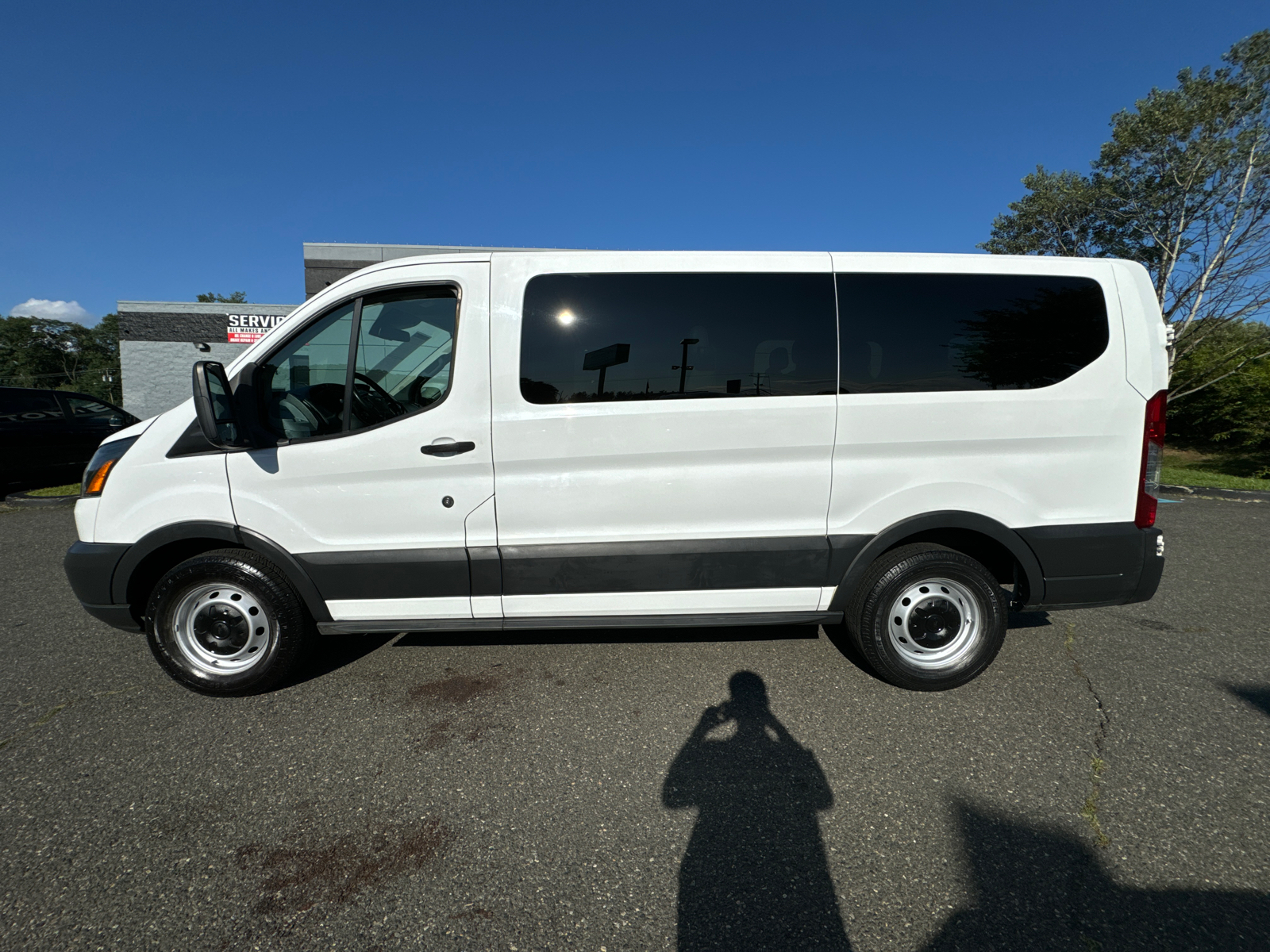 2016 Ford Transit 150 Wagon XLT w/Low Roof w/60/40 Side Door Van 3D 3